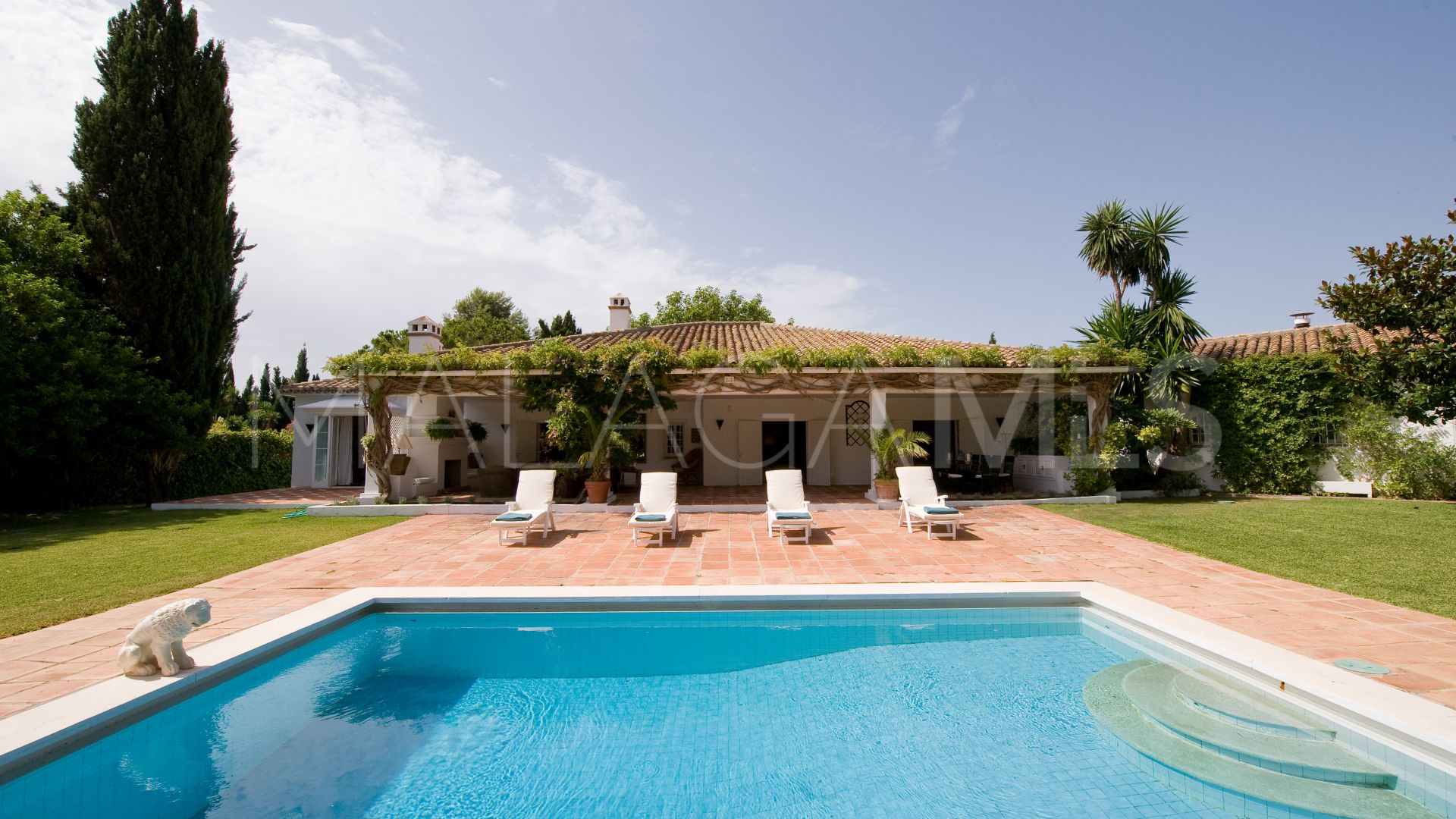 Villa for sale in Casasola