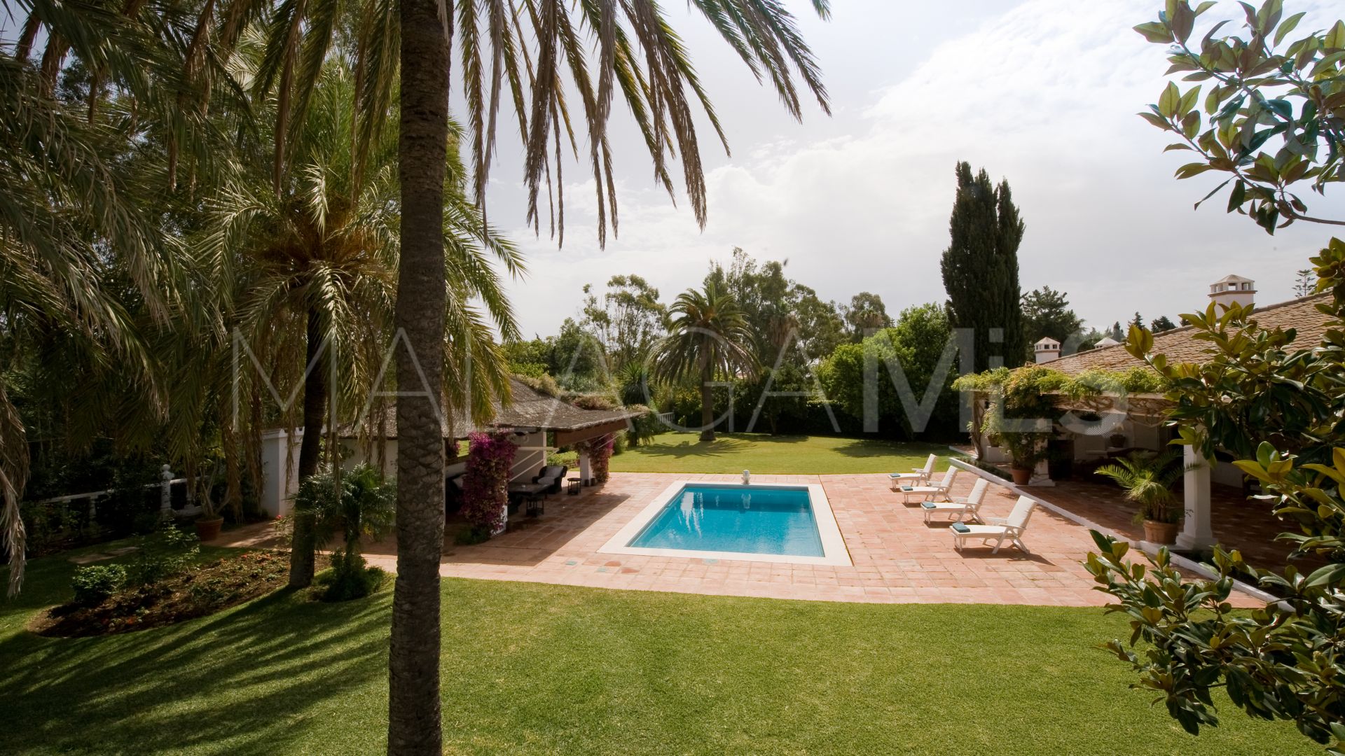 Villa for sale in Casasola