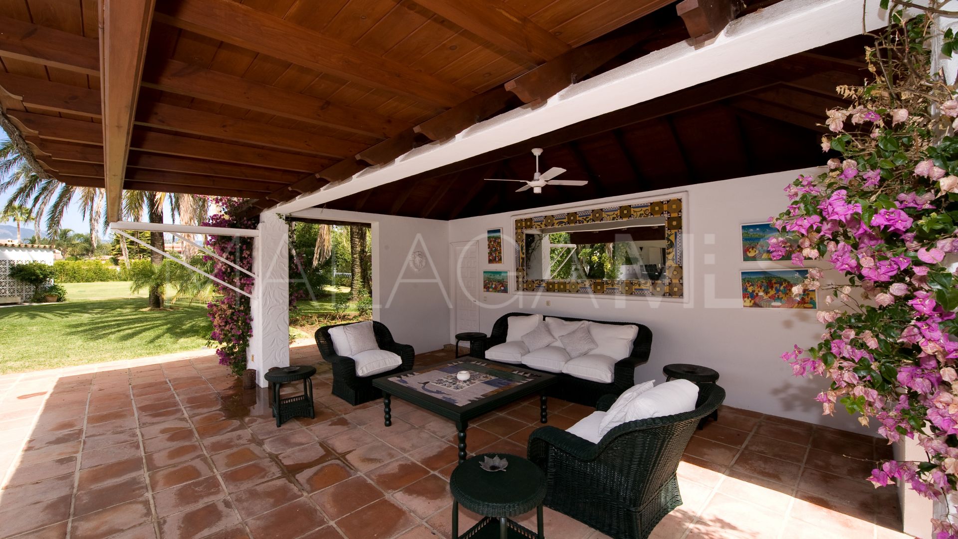 Villa a la venta with 4 bedrooms in Casasola