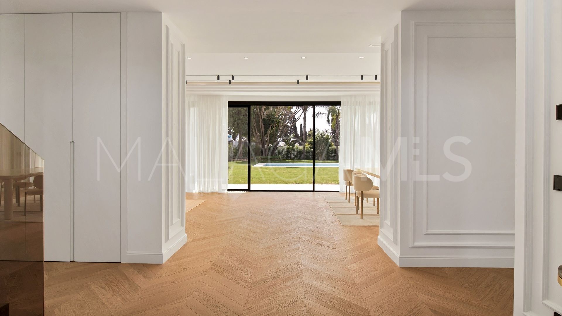Villa for sale in Marbella Golden Mile