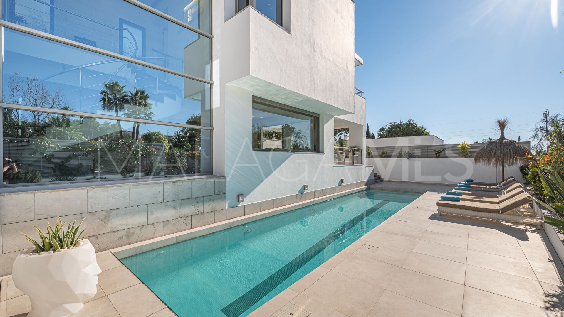 Villa with 4 bedrooms for sale in Marbella Golden Mile