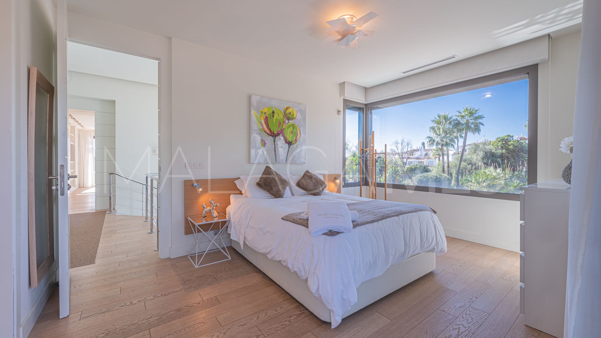 Villa with 4 bedrooms for sale in Marbella Golden Mile