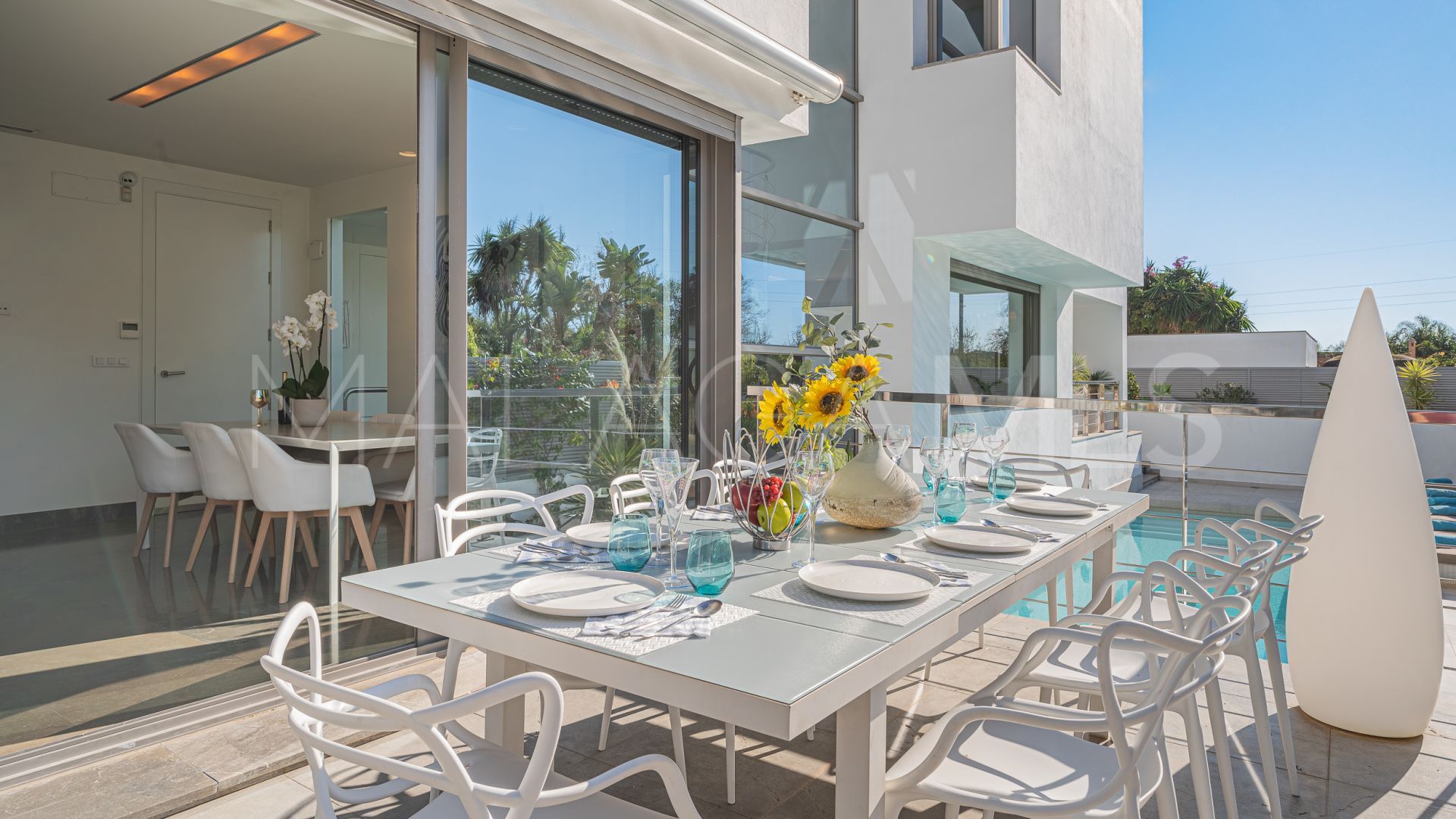 Villa with 4 bedrooms for sale in Marbella Golden Mile