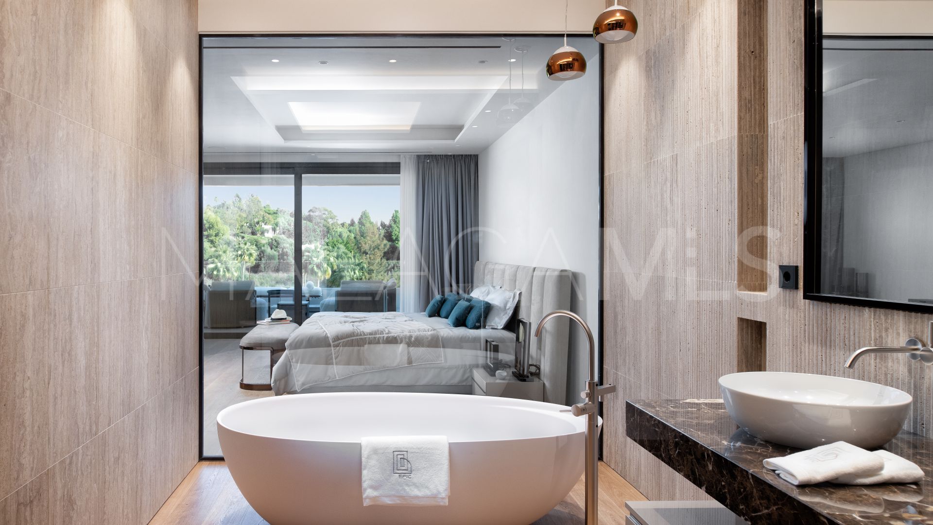 3 bedrooms duplex penthouse for sale in Marbella Golden Mile