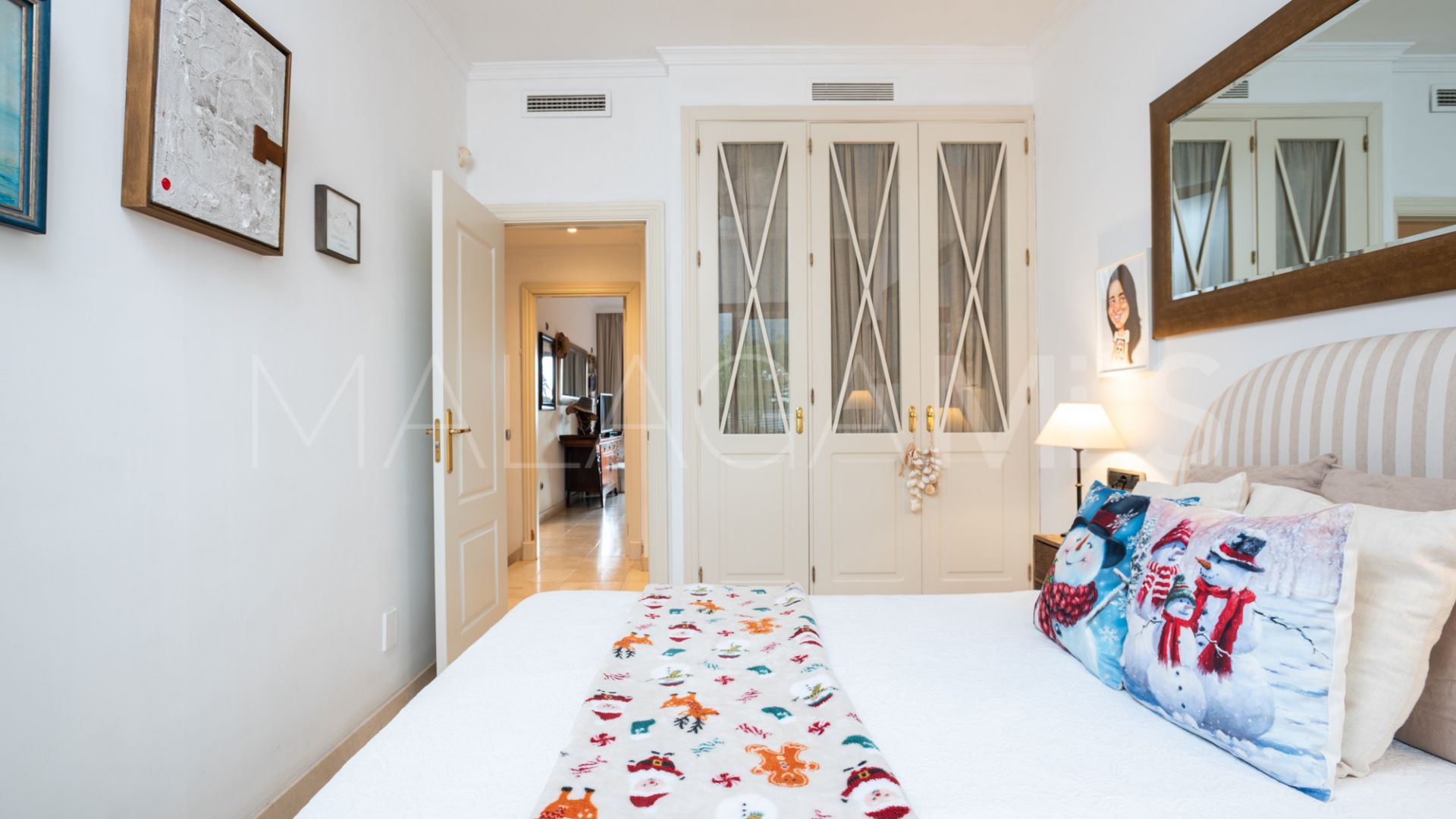 5 bedrooms semi detached house for sale in Altos de Puente Romano