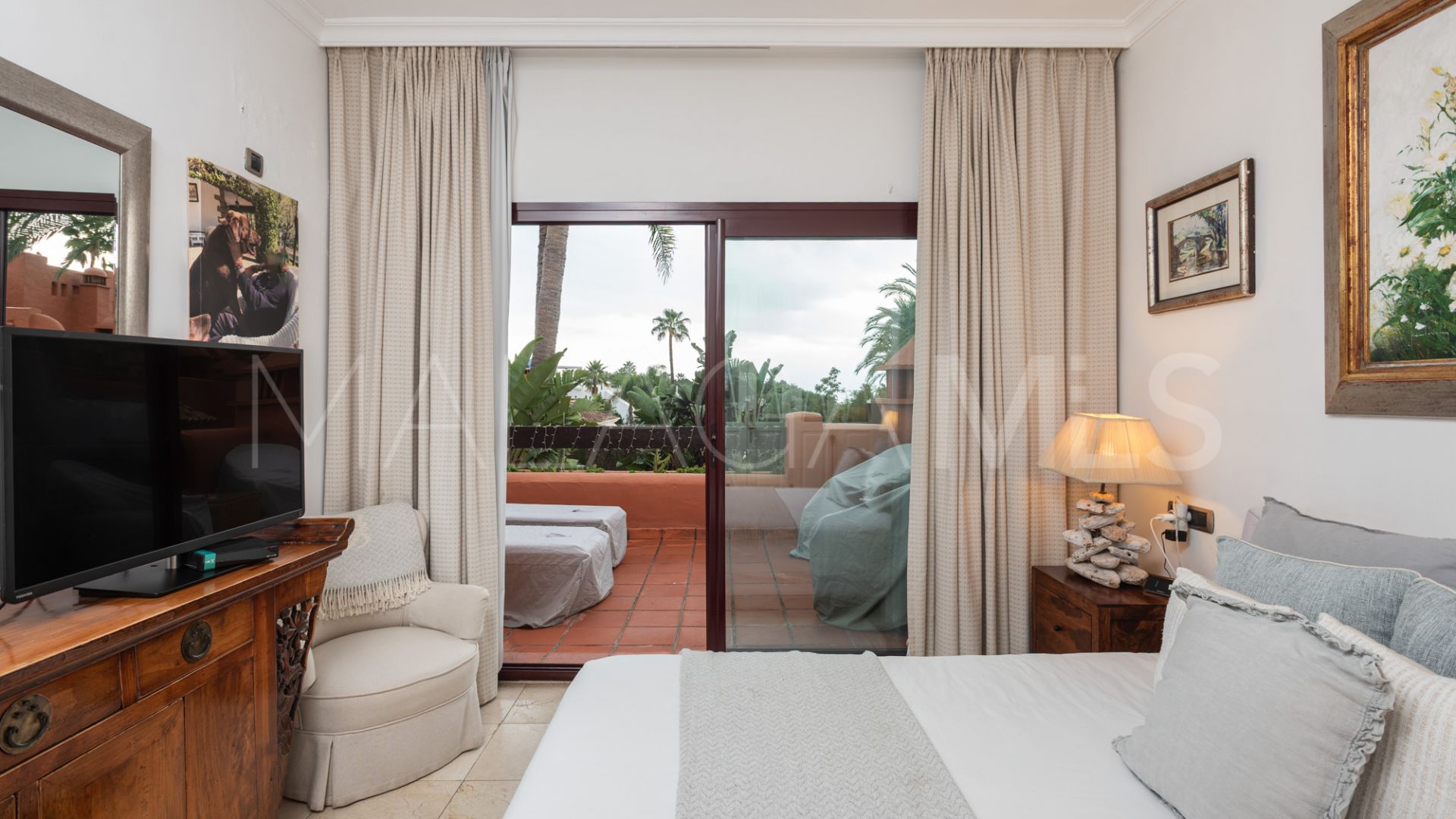 5 bedrooms semi detached house for sale in Altos de Puente Romano