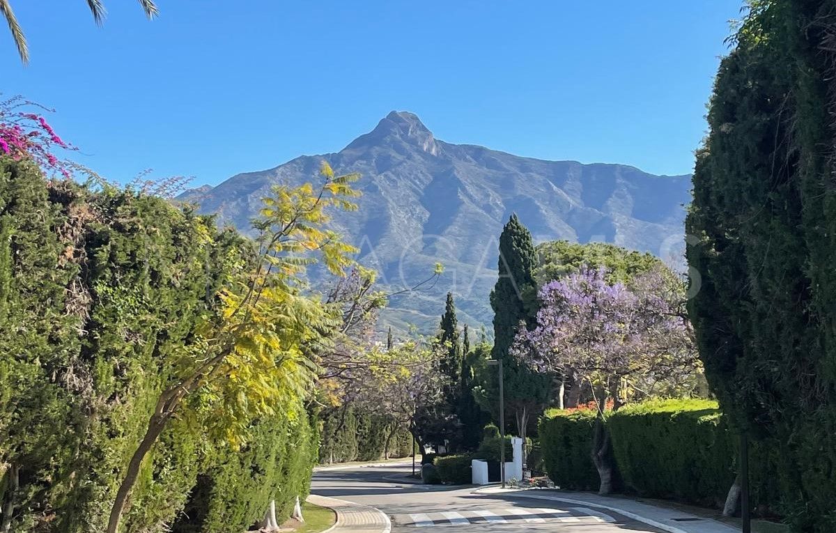 Zweistöckiges penthouse for sale in Los Pinos de Nagüeles