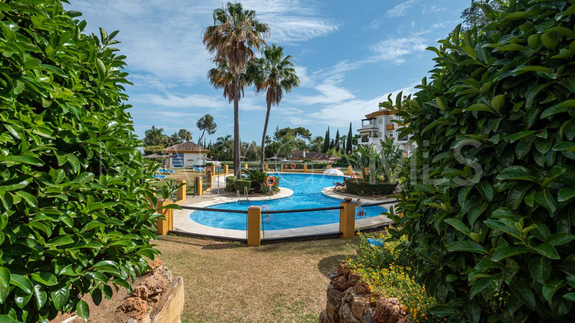 Zweistöckiges penthouse for sale in Los Pinos de Nagüeles