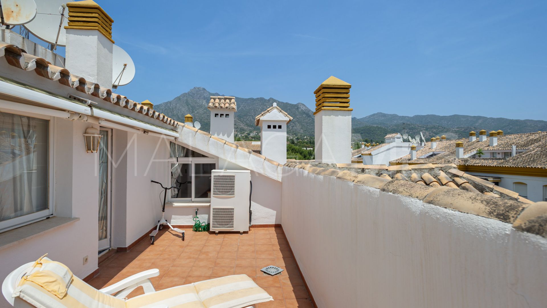 Zweistöckiges penthouse for sale in Los Pinos de Nagüeles