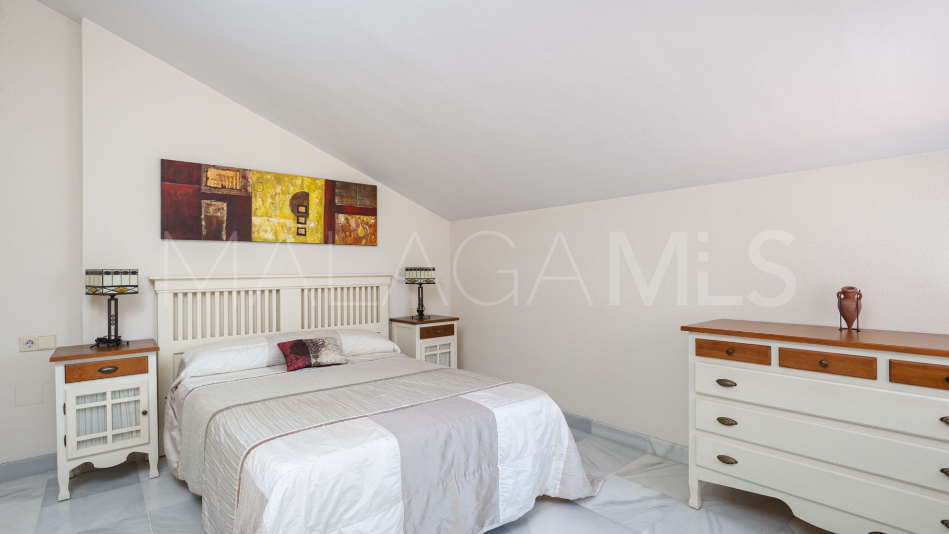 Zweistöckiges penthouse for sale in Los Pinos de Nagüeles