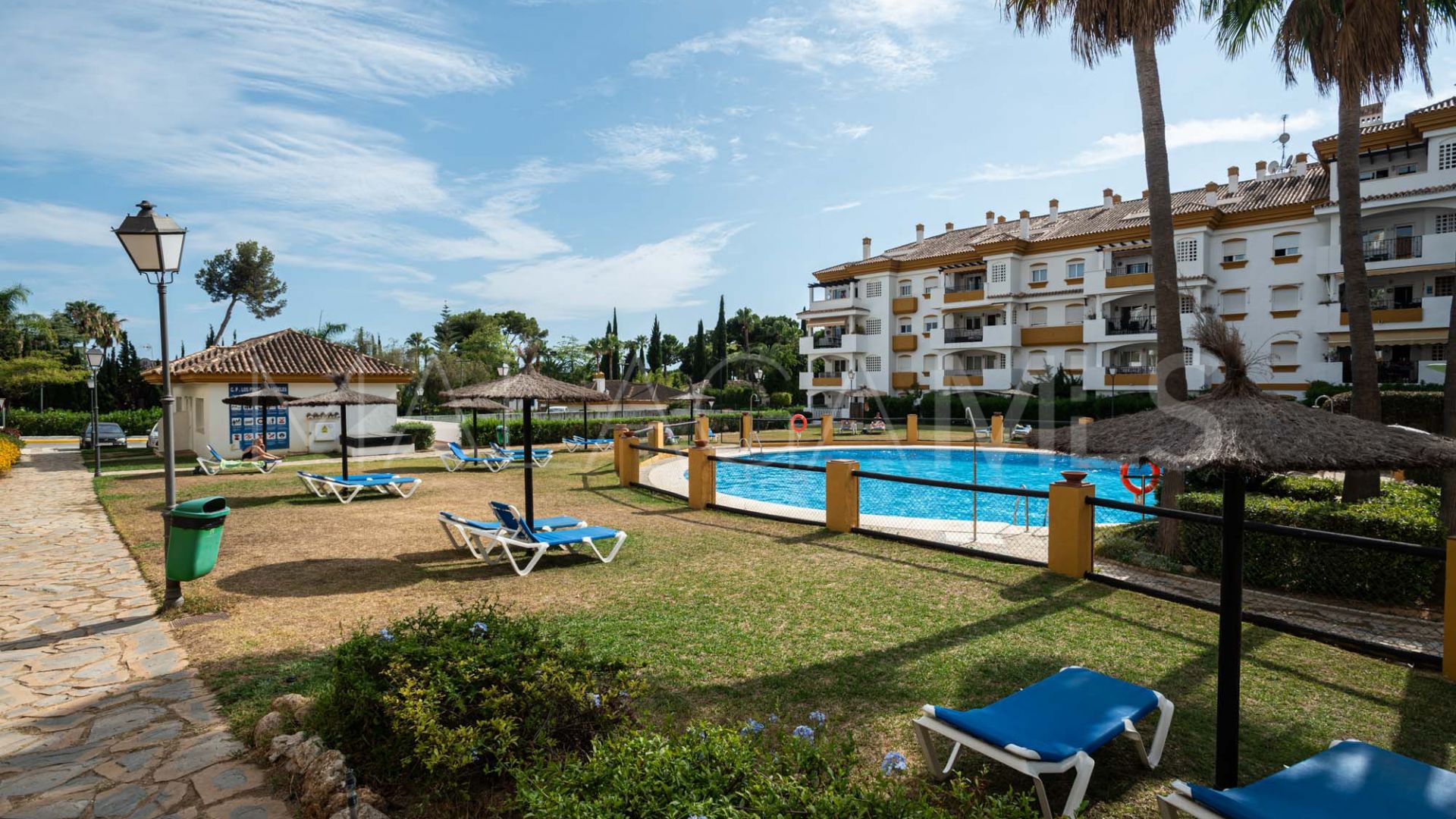 Zweistöckiges penthouse for sale in Los Pinos de Nagüeles