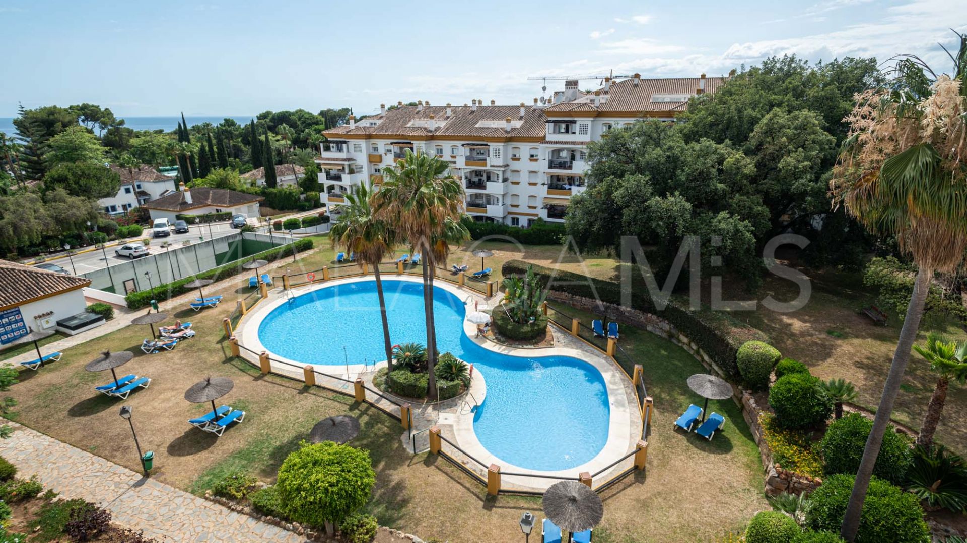Zweistöckiges penthouse for sale in Los Pinos de Nagüeles