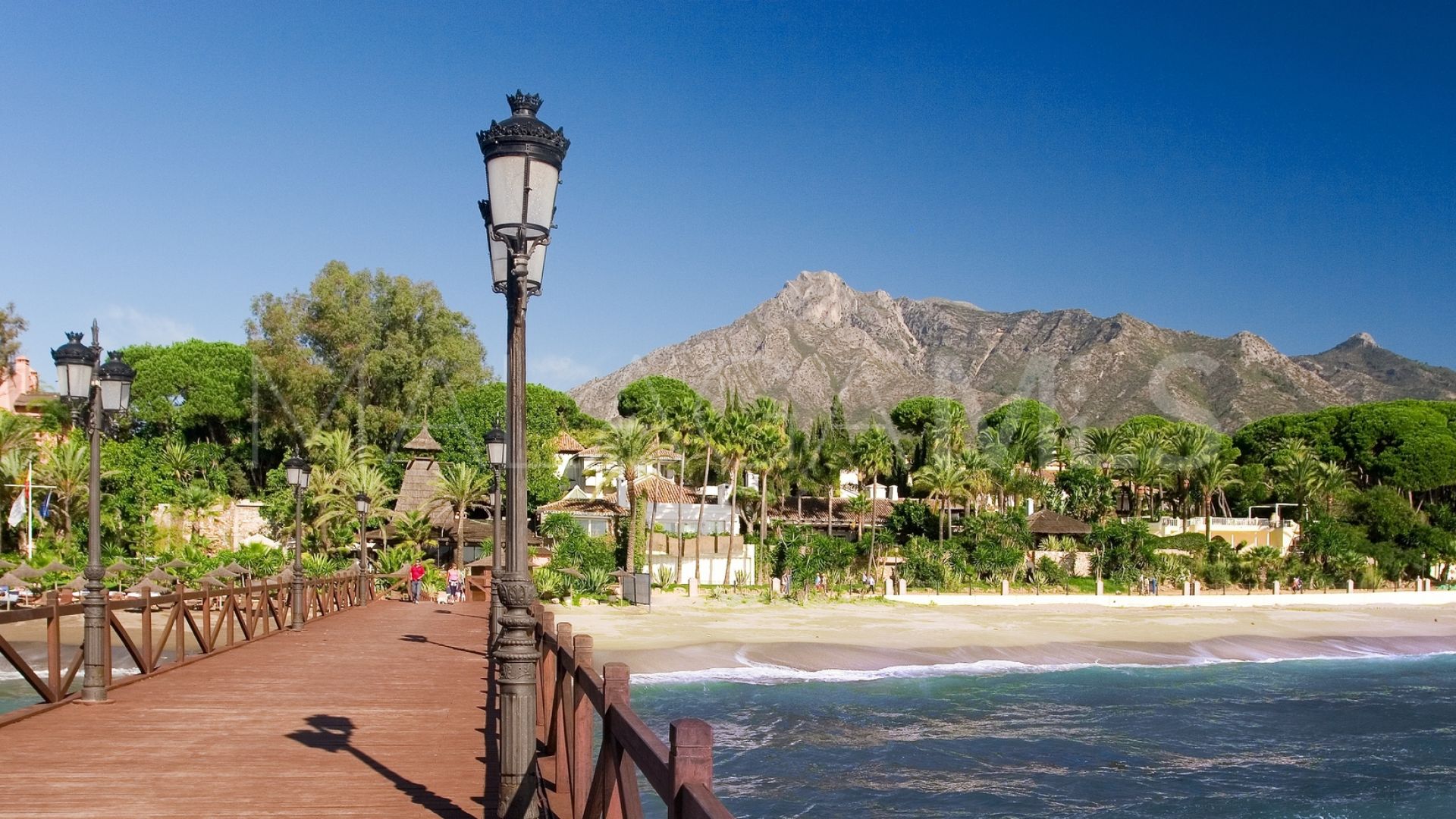 Zweistöckiges penthouse for sale in Los Pinos de Nagüeles