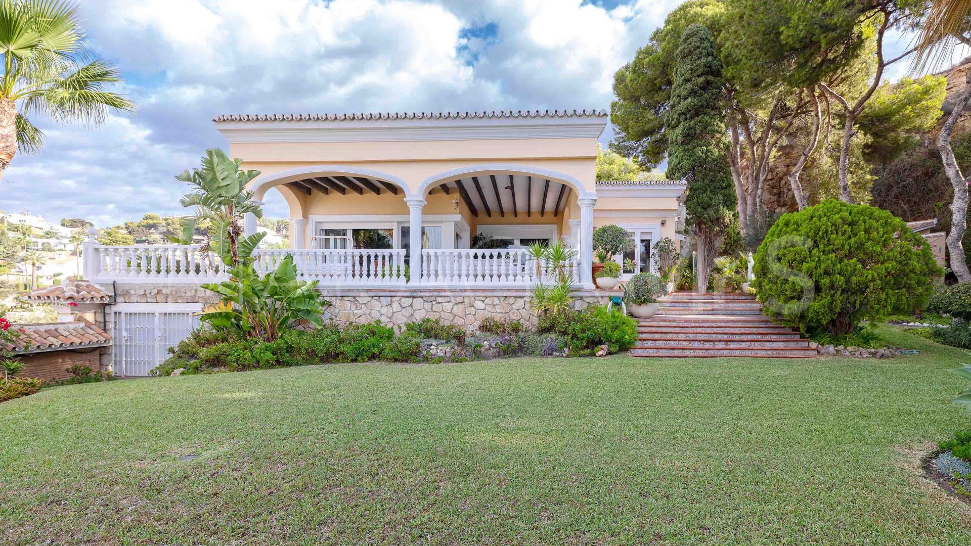 Villa for sale in El Candado