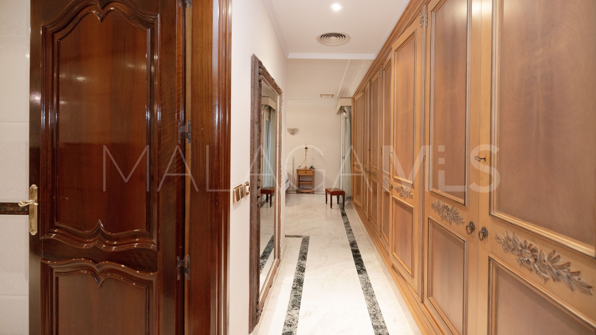 Villa for sale in El Candado