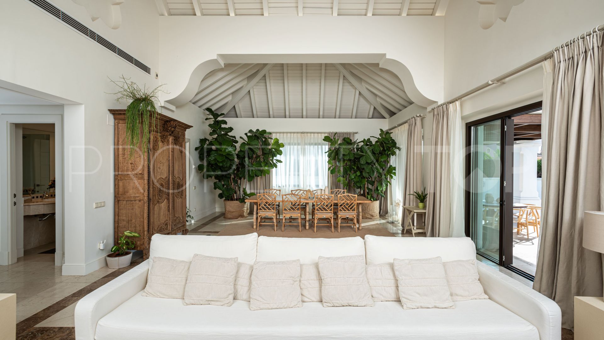 Las Lomas del Marbella Club, villa de 5 dormitorios en venta