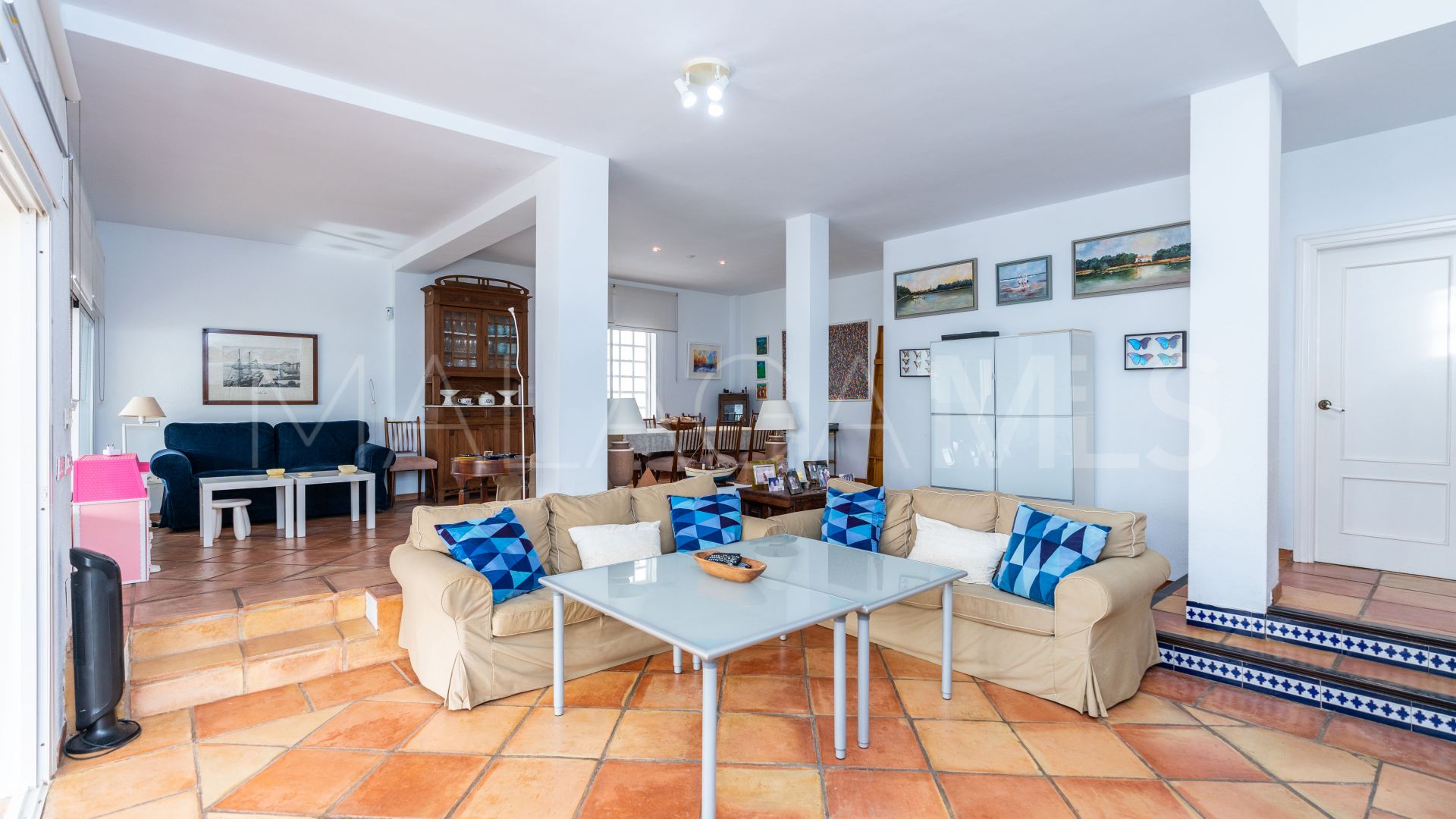Villa a la venta with 6 bedrooms in Marbesa