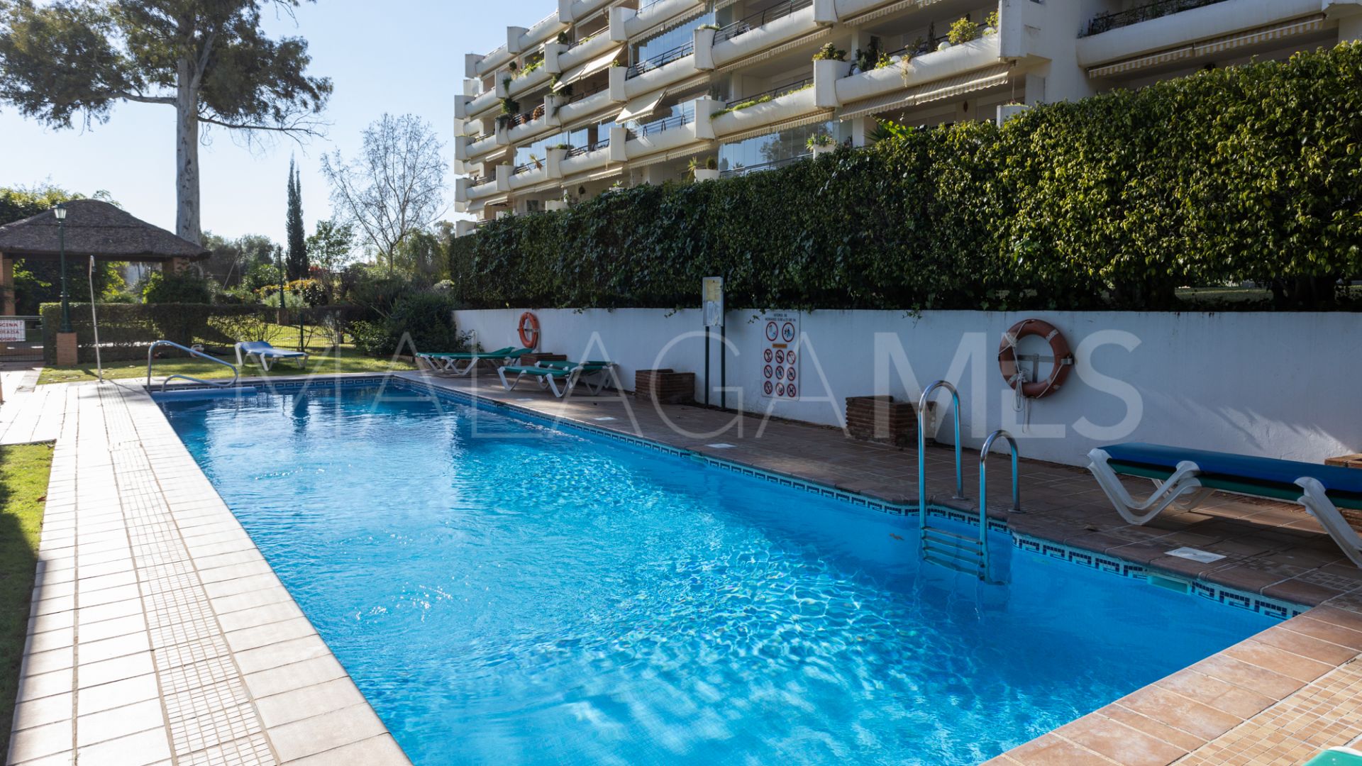 Buy apartamento with 3 bedrooms in Guadalmina Alta