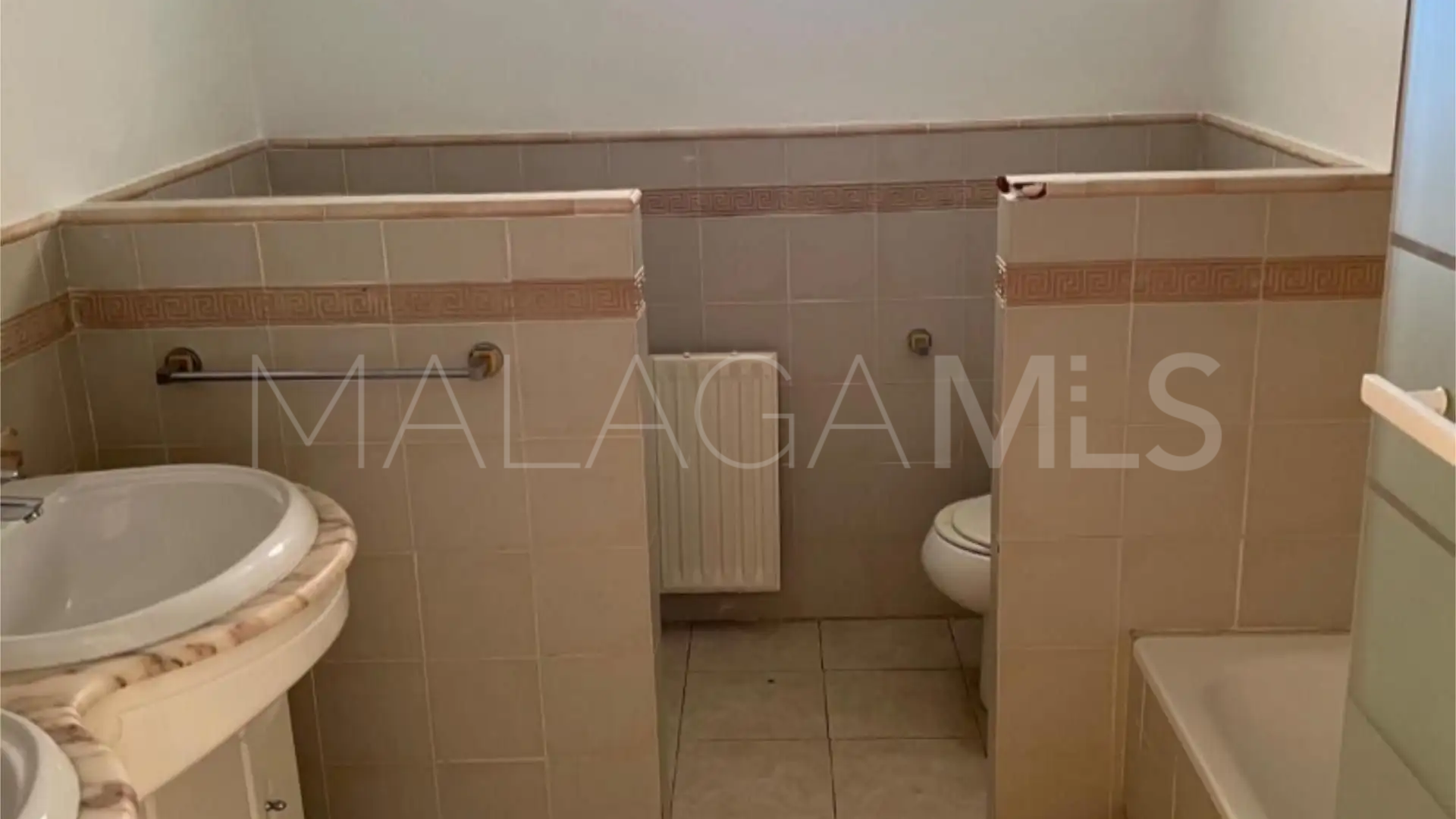 Buy apartamento with 3 bedrooms in Guadalmina Alta