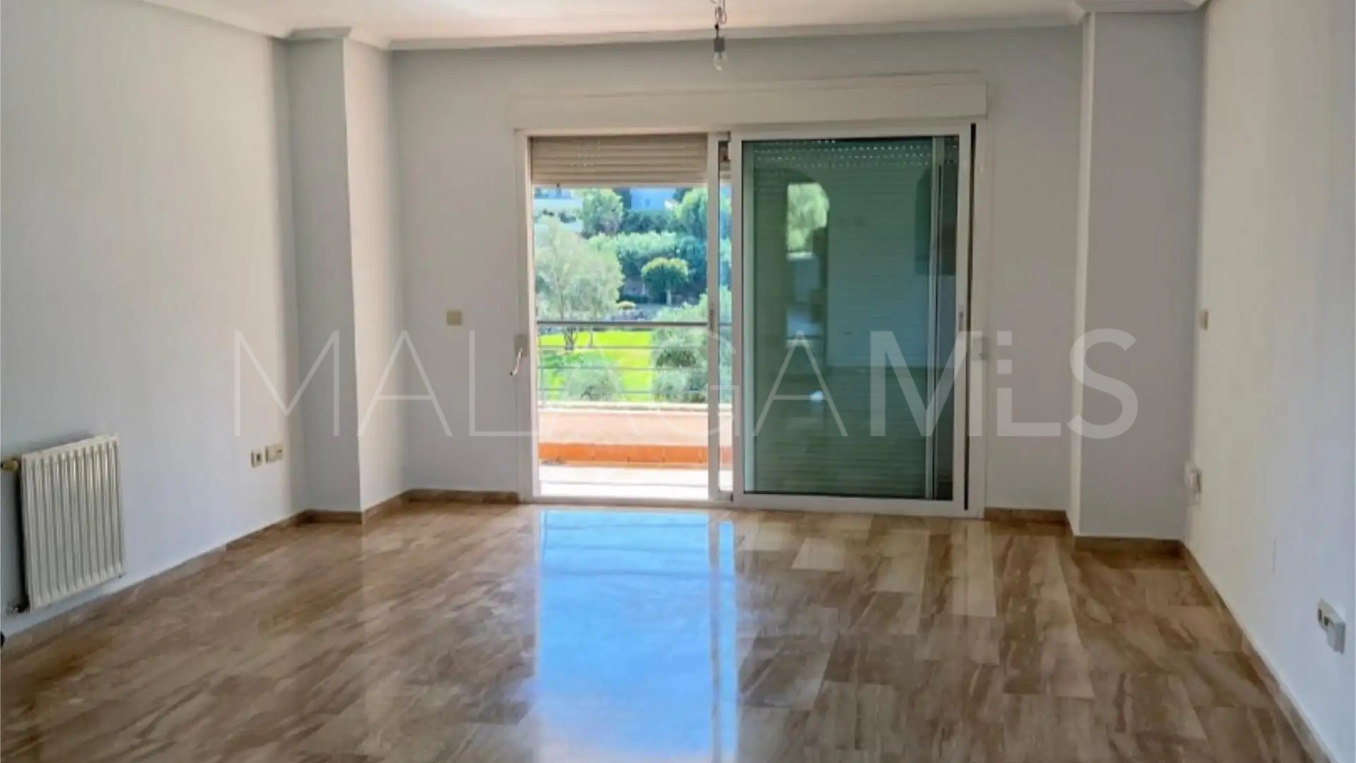Buy apartamento with 3 bedrooms in Guadalmina Alta