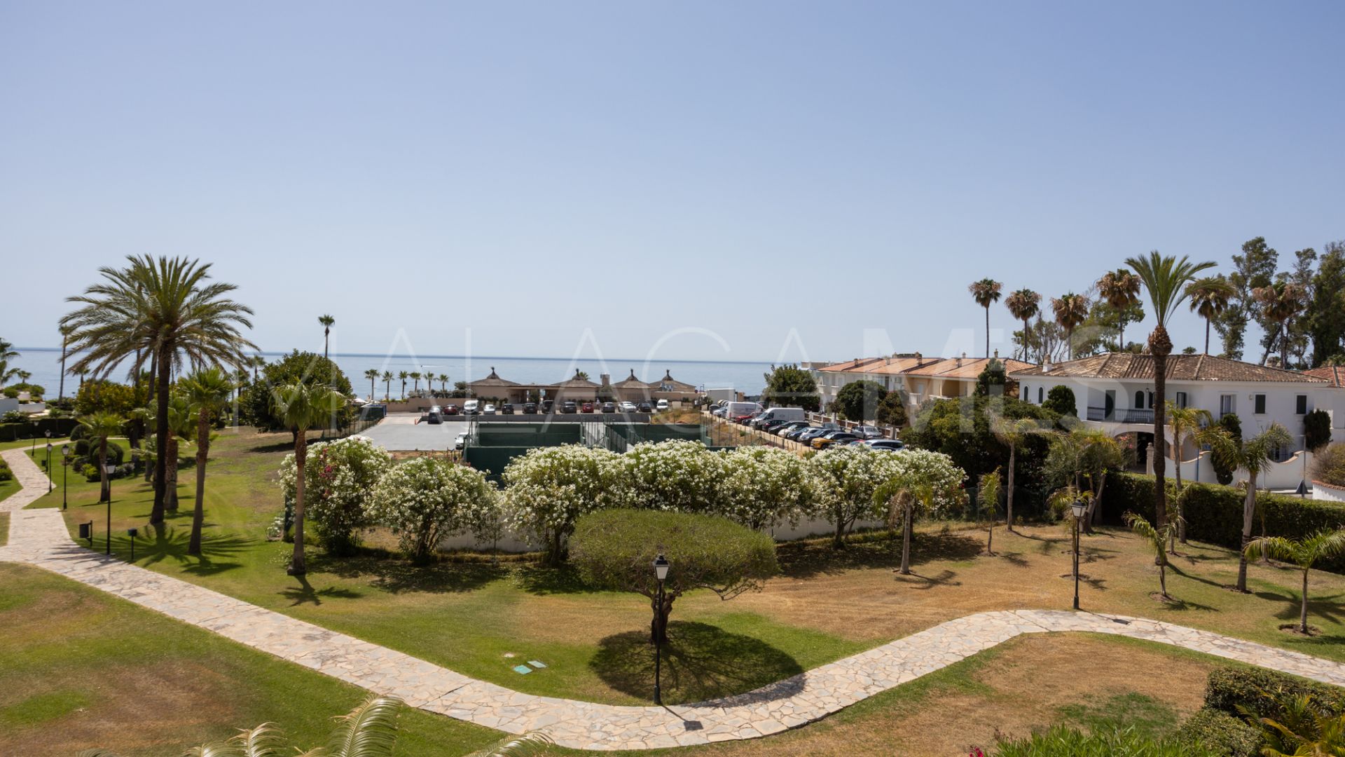 Lägenhet for sale in Guadalmina Baja