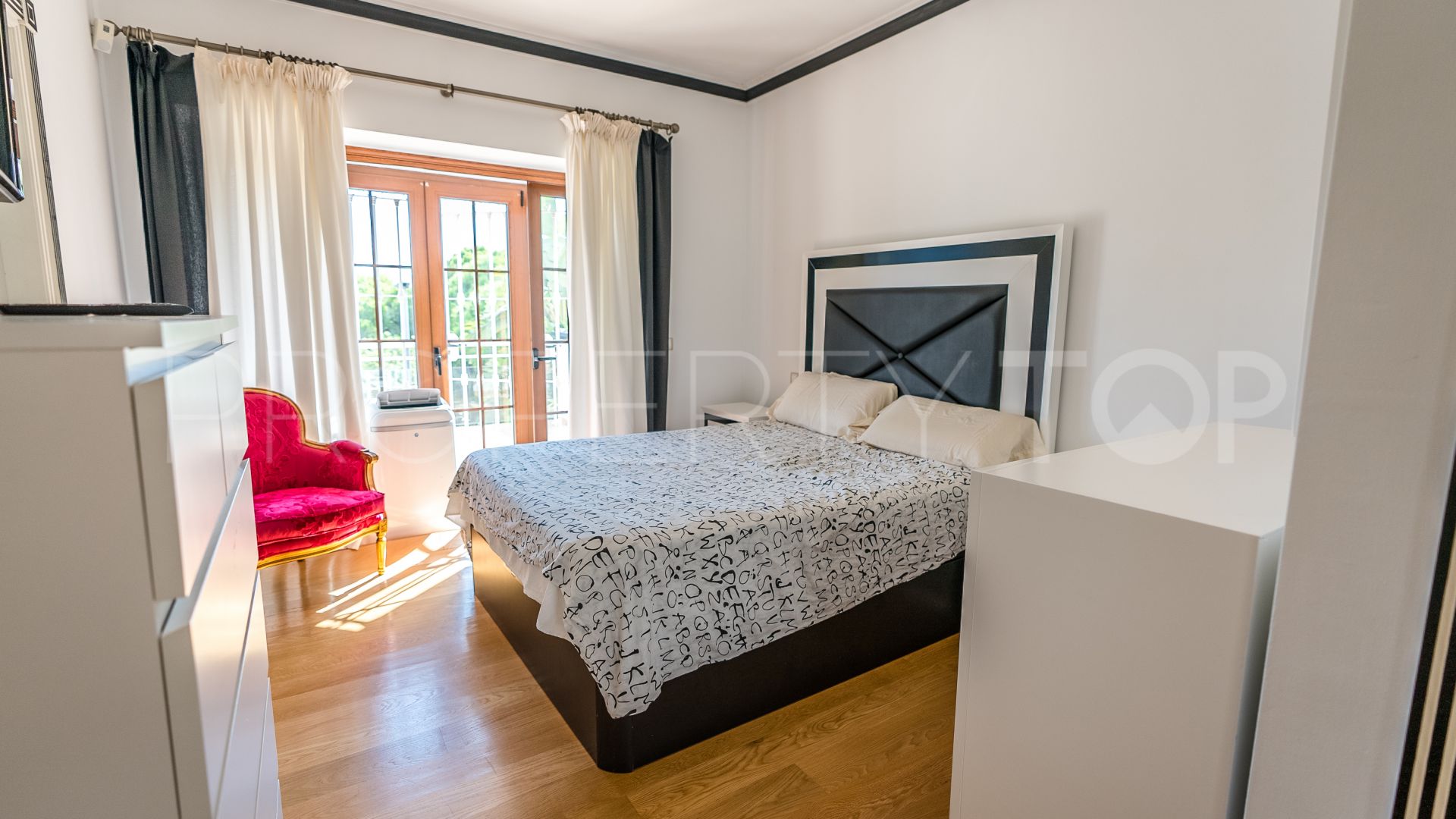 Villa en venta en Marbella Centro de 5 dormitorios