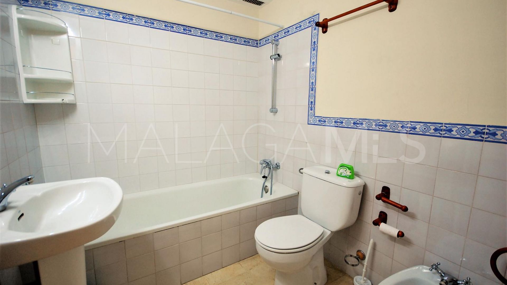 Apartamento for sale with 2 bedrooms in Guadalmina Alta