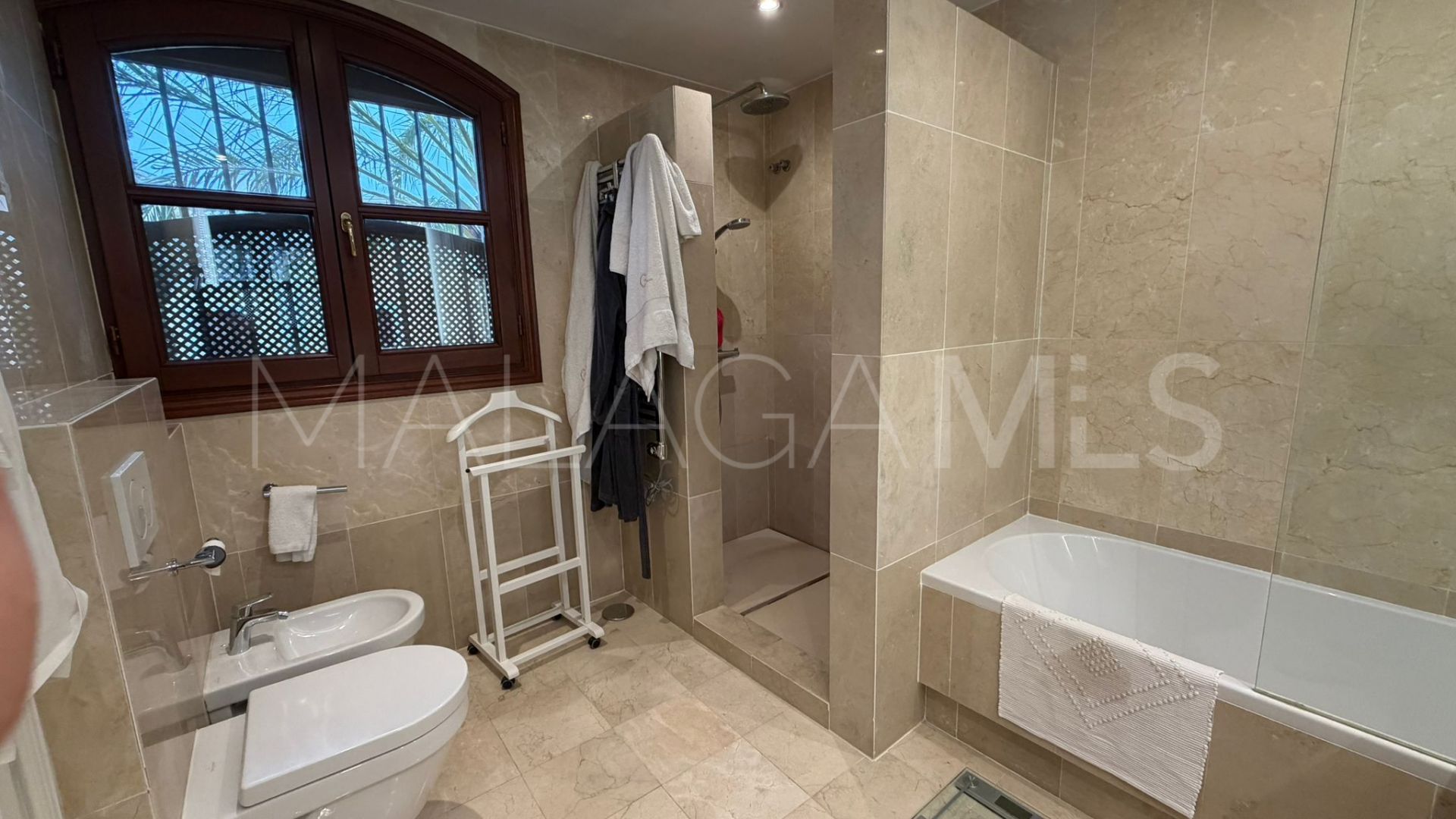 5 bedrooms villa for sale in Guadalmina Alta