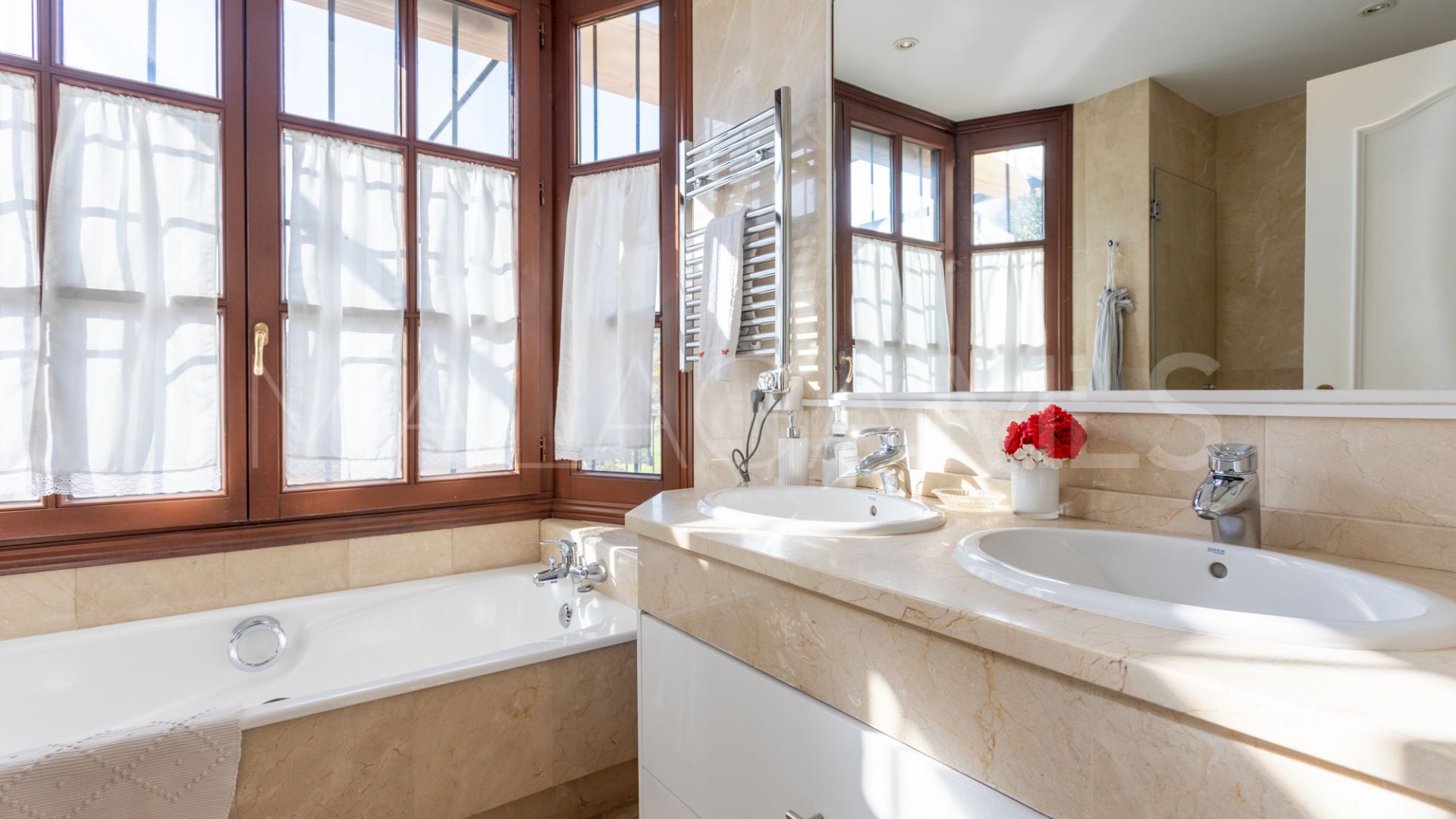 5 bedrooms villa for sale in Guadalmina Alta
