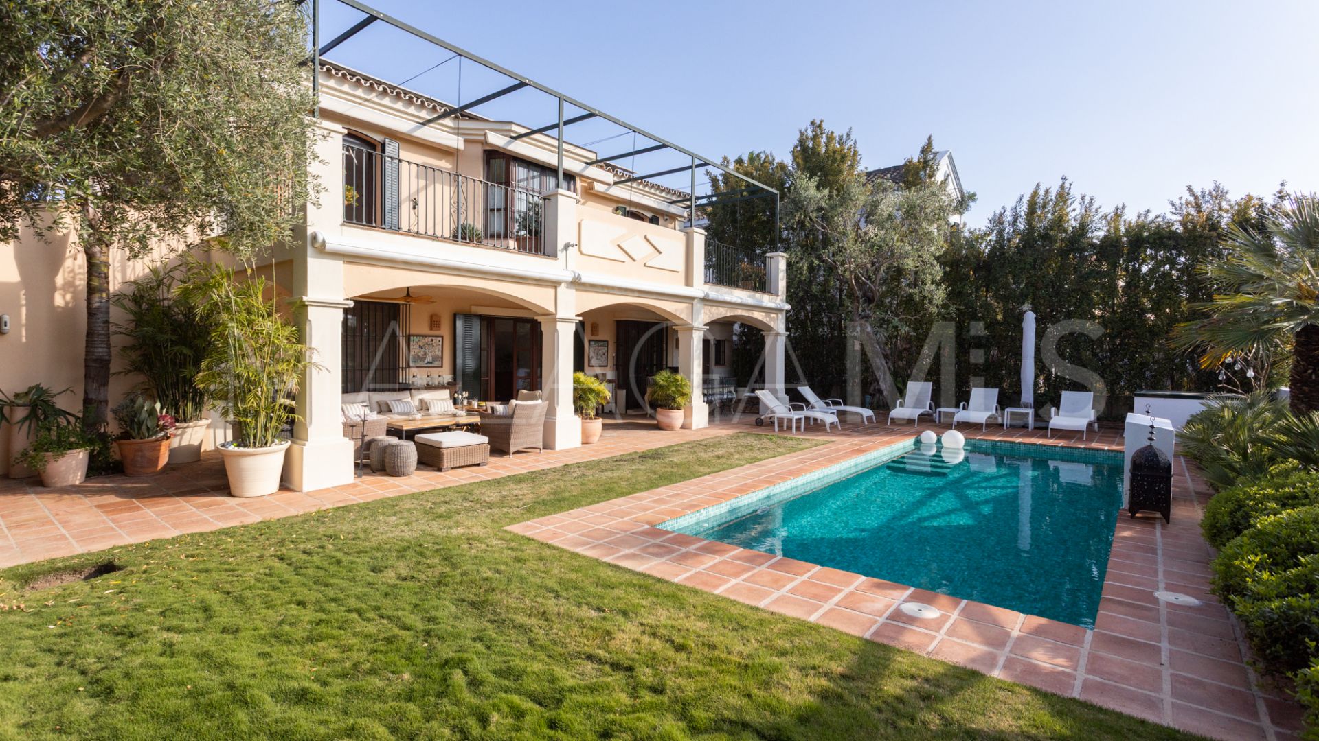5 bedrooms villa for sale in Guadalmina Alta