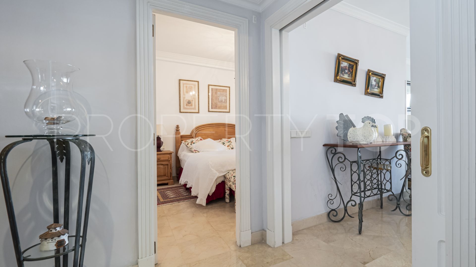 For sale apartment with 2 bedrooms in La Herradura