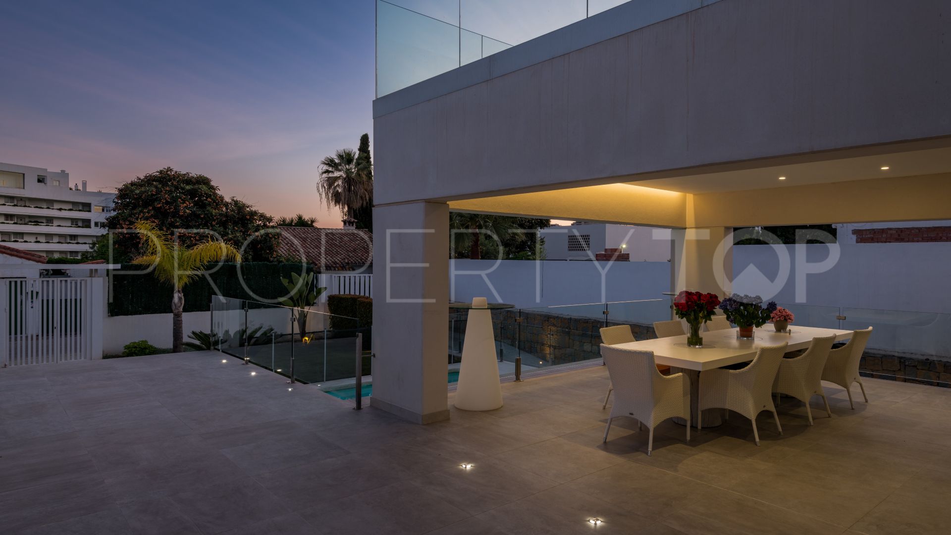 Villa en venta en Guadalmina Alta de 5 dormitorios