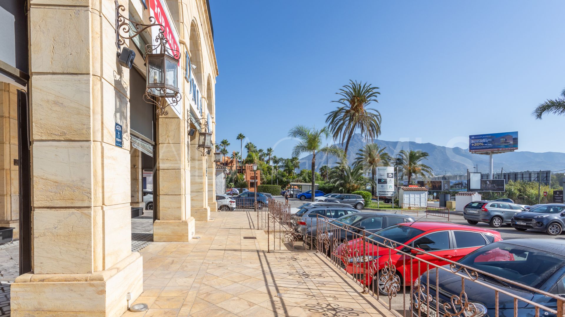 Kommersiella lokaler for sale in Marbella - Puerto Banus