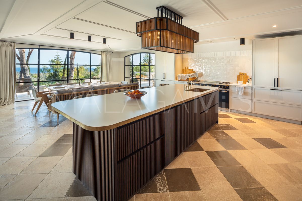 Mansion for sale in Marbella Golden Mile