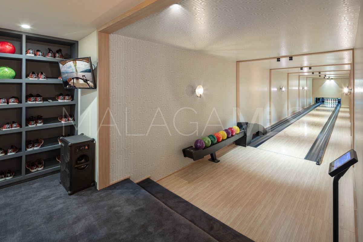 Mansion for sale in Marbella Golden Mile