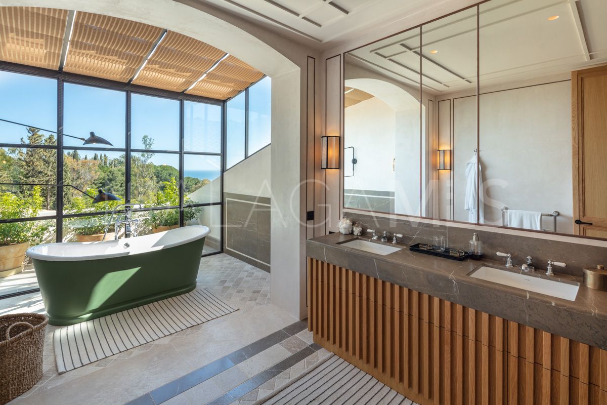 Mansion for sale in Marbella Golden Mile