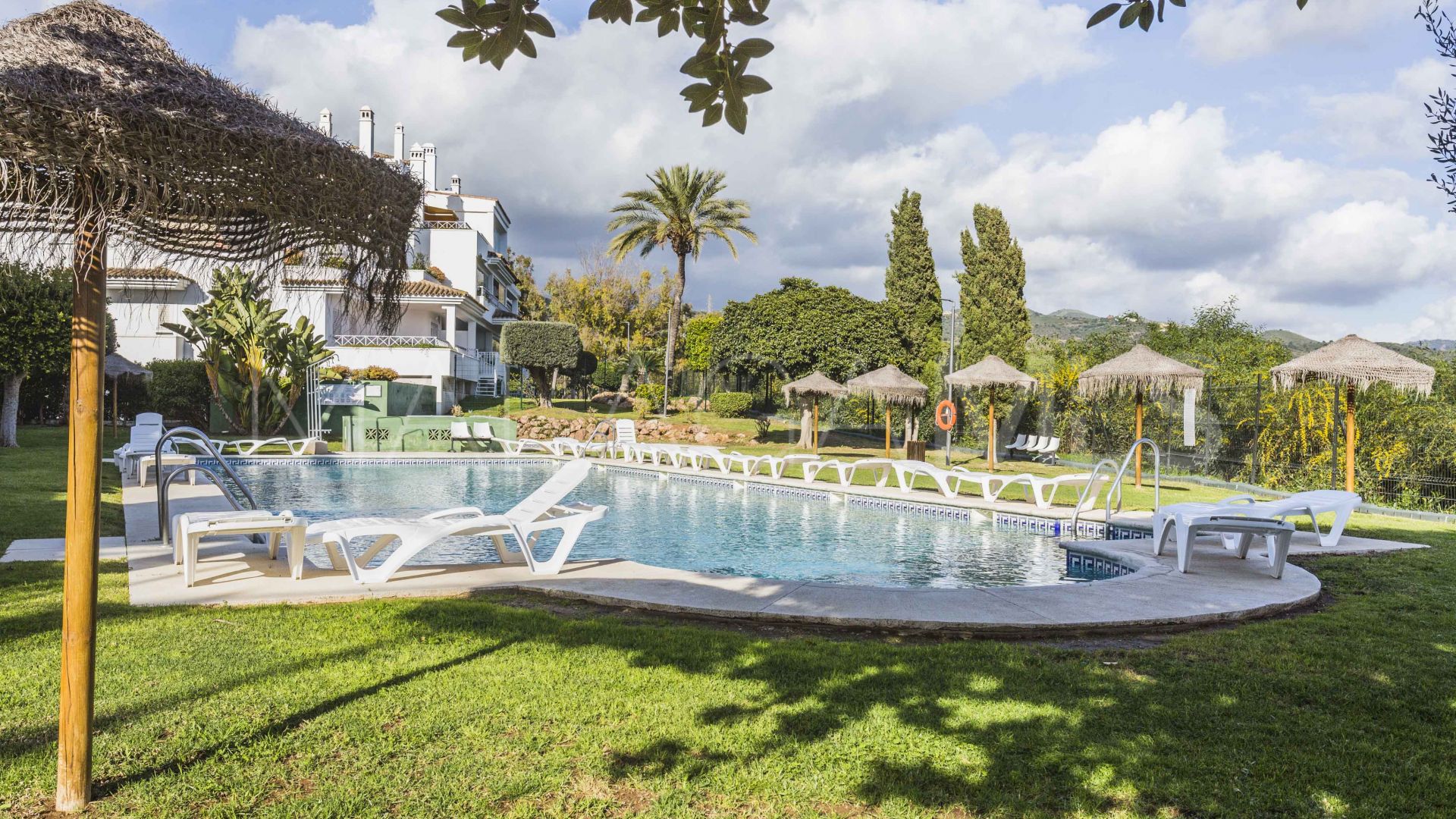 2 bedrooms Rio Real apartment for sale