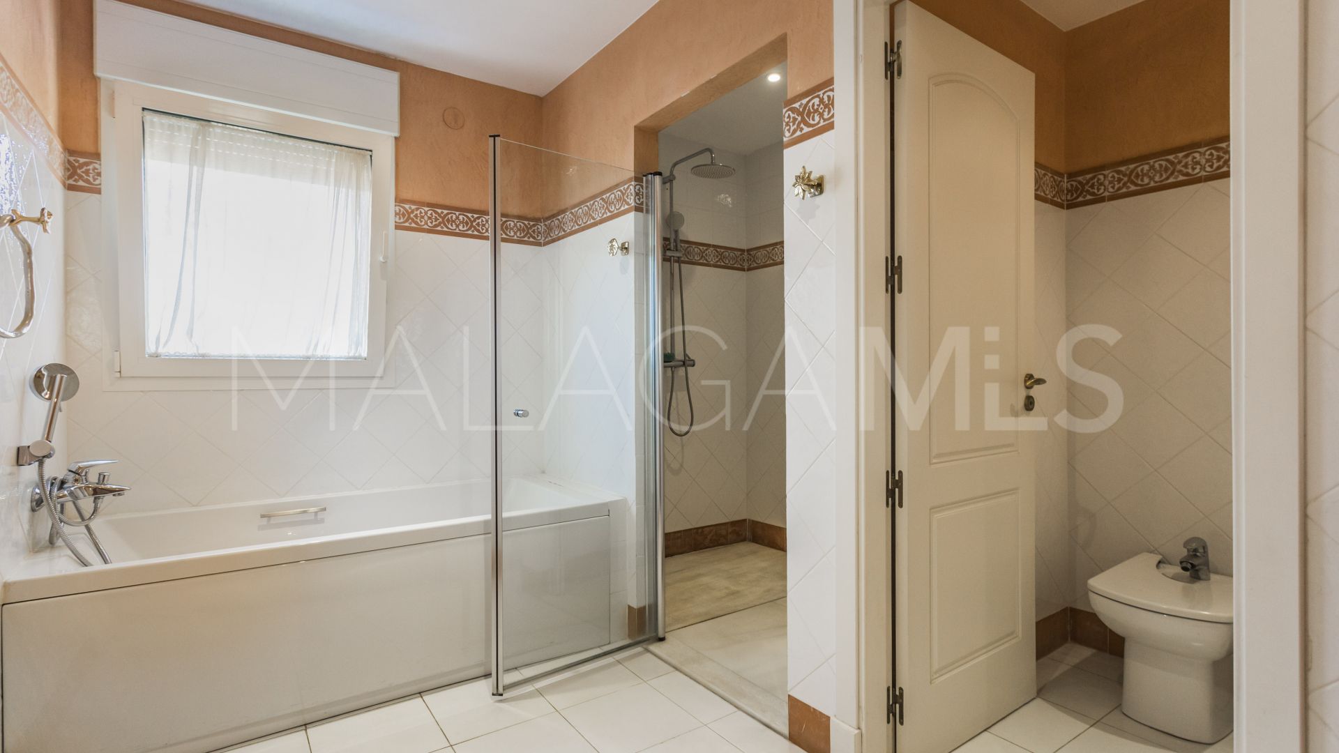 Villa for sale in Marbella