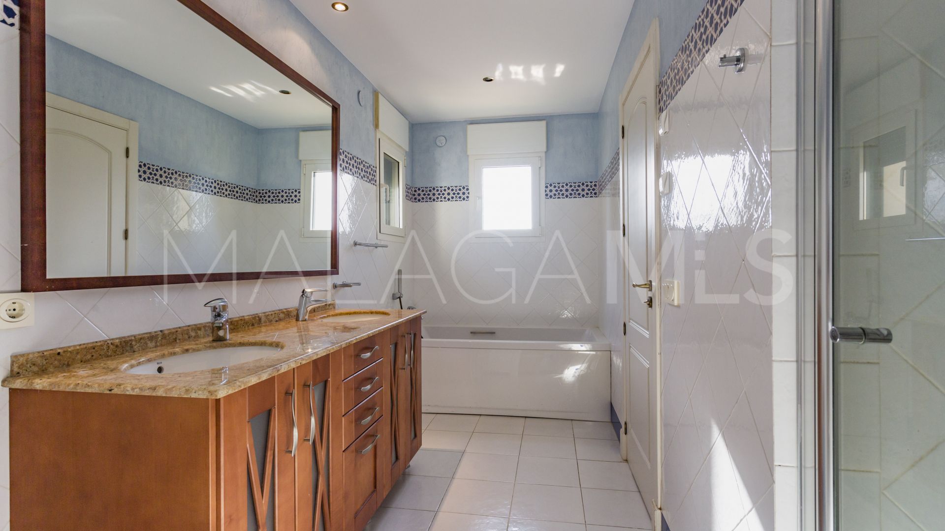 Villa for sale in Marbella