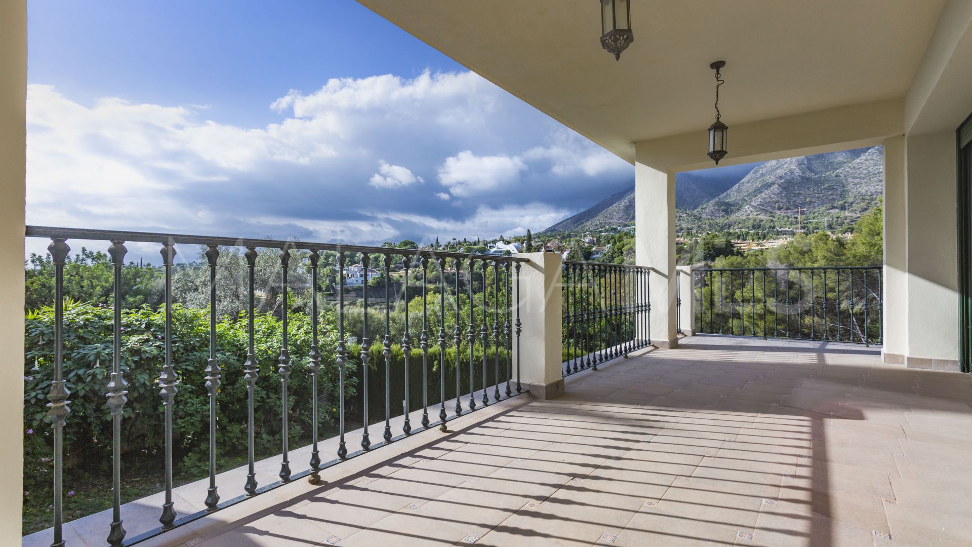 Villa for sale in Marbella