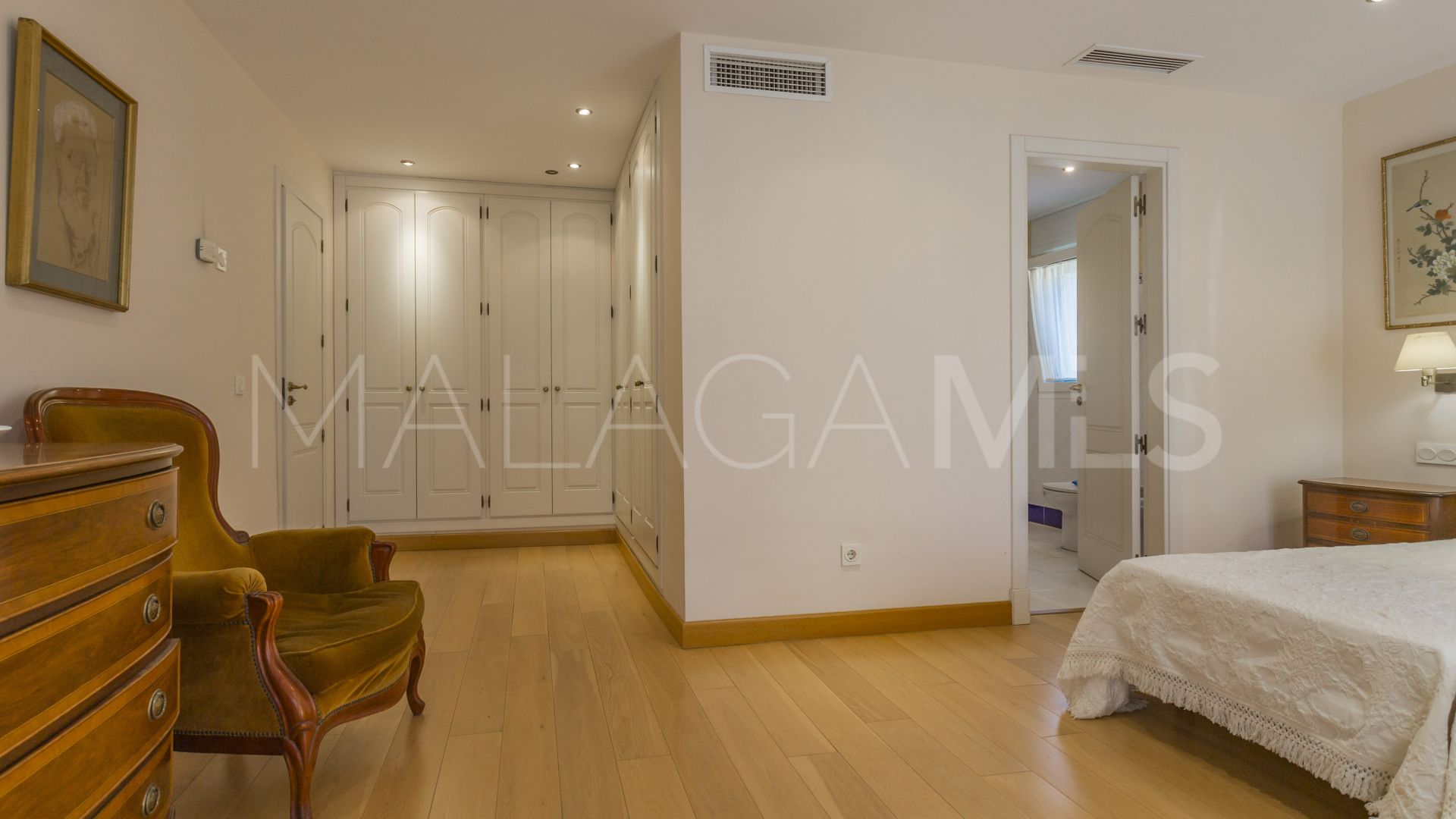 Villa for sale in Marbella