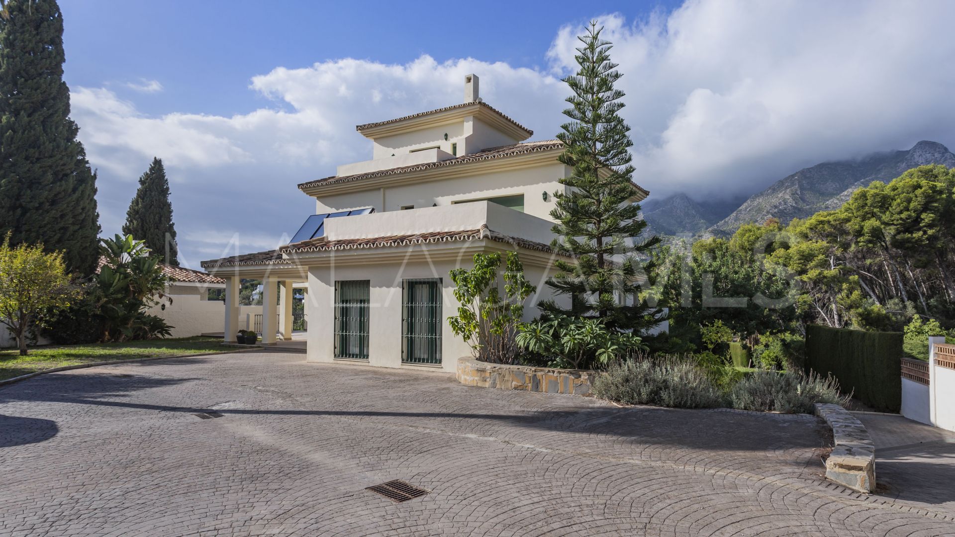Villa for sale in Marbella
