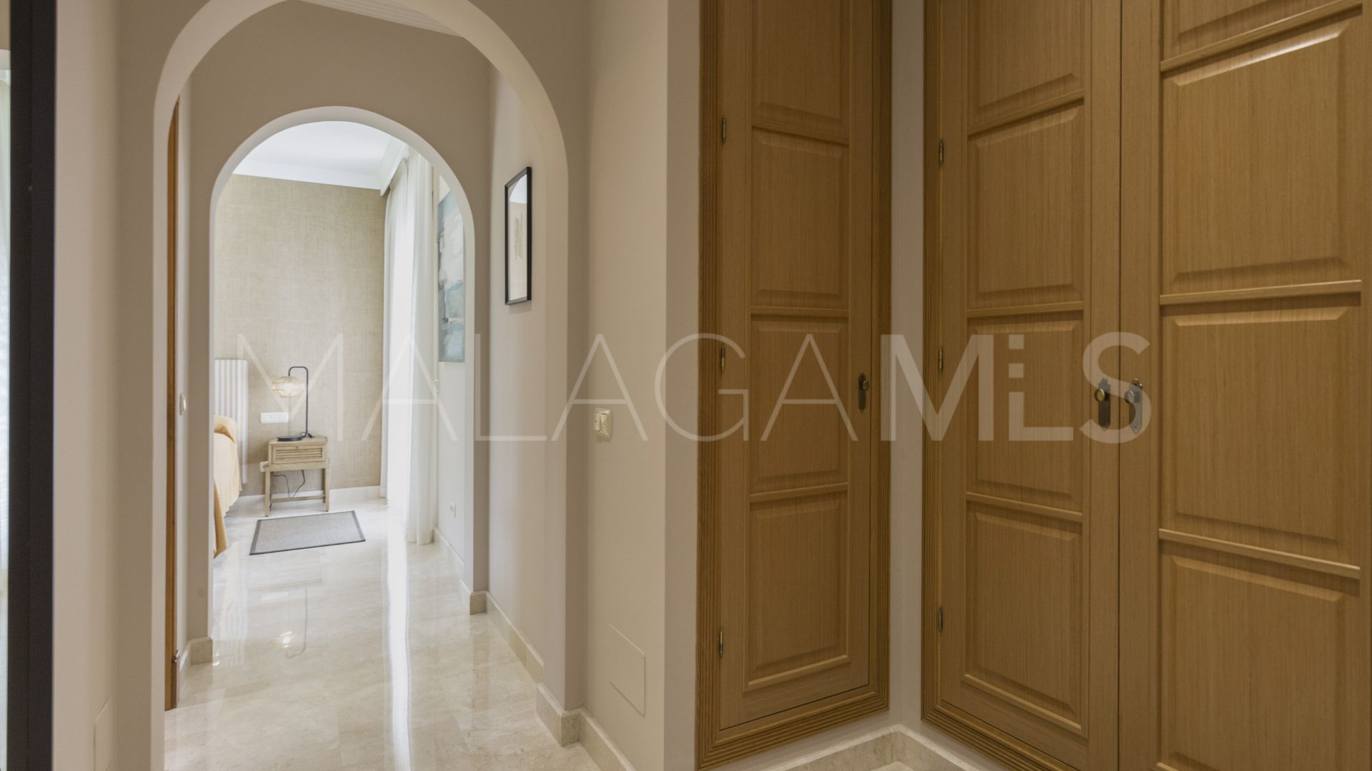 For sale El Madroñal villa with 7 bedrooms