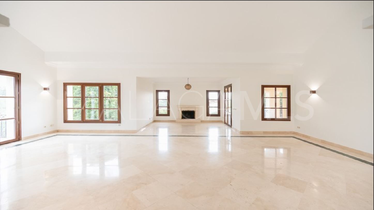 Villa for sale in Bellevue