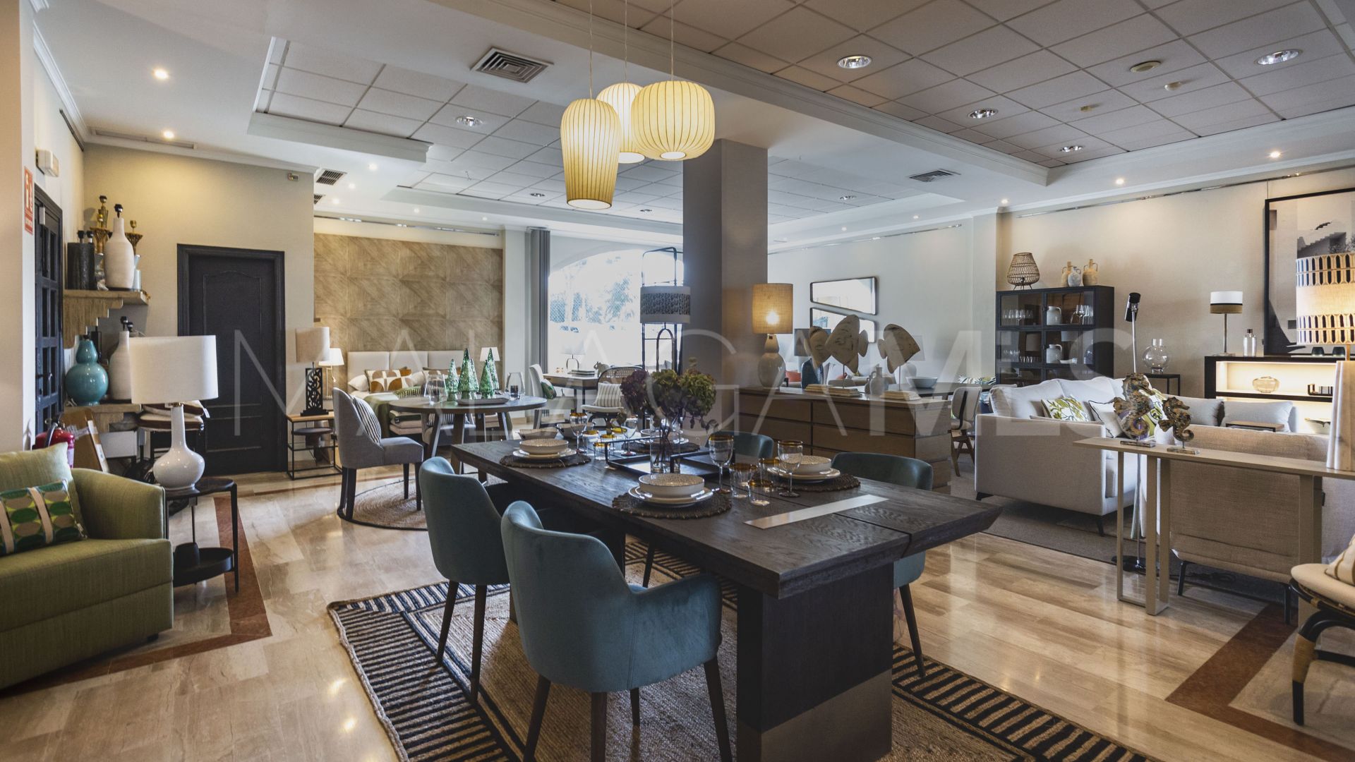 Local comercial for sale in Elviria
