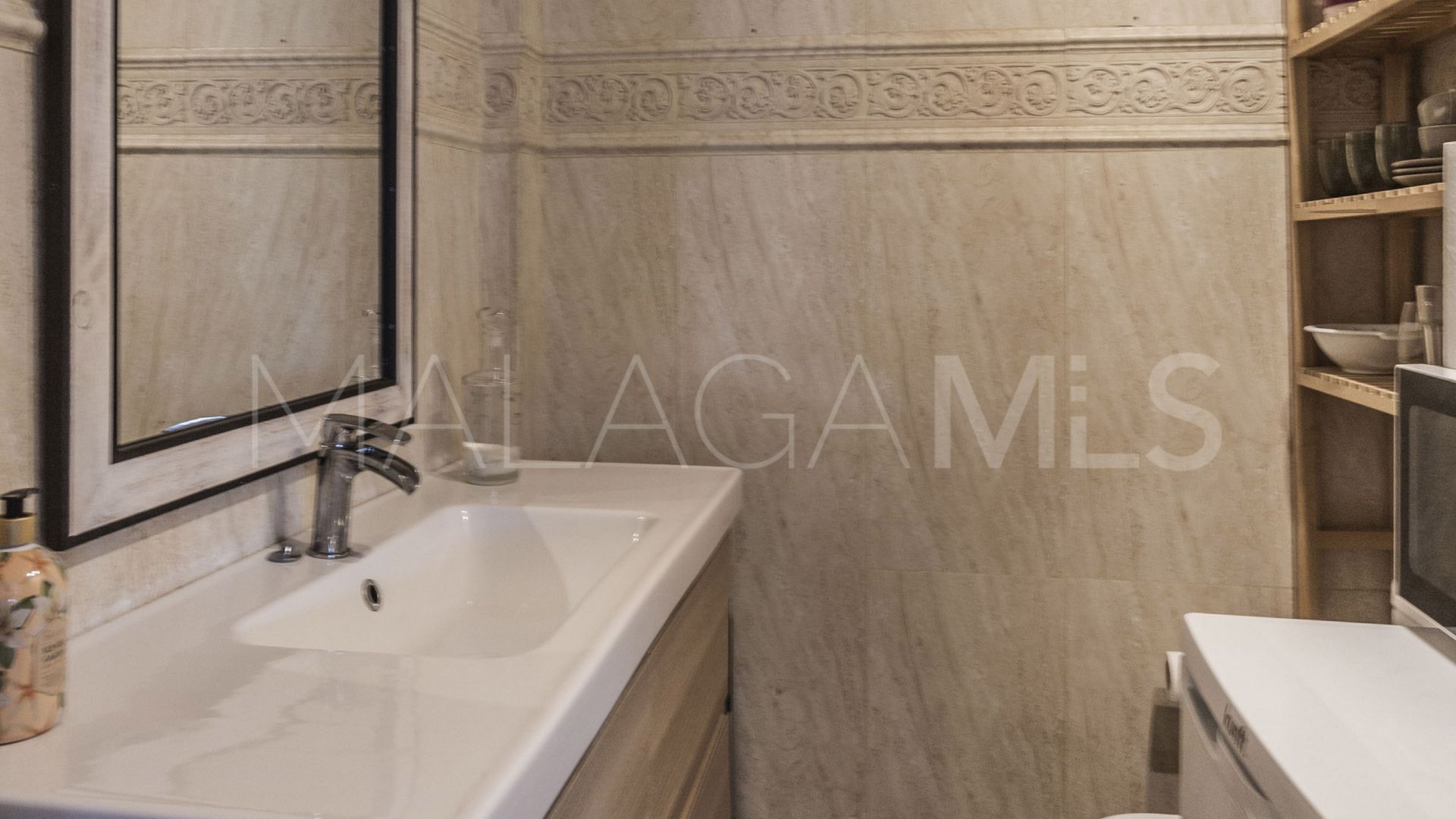 Local comercial for sale in Elviria