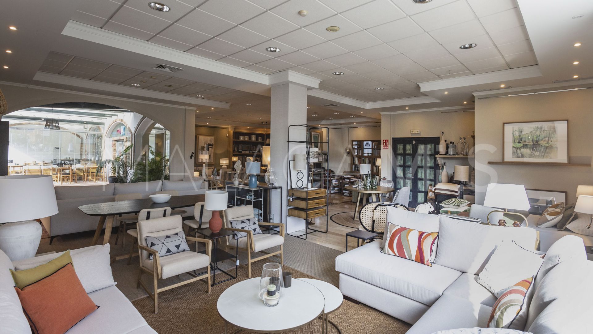 Local comercial for sale in Elviria