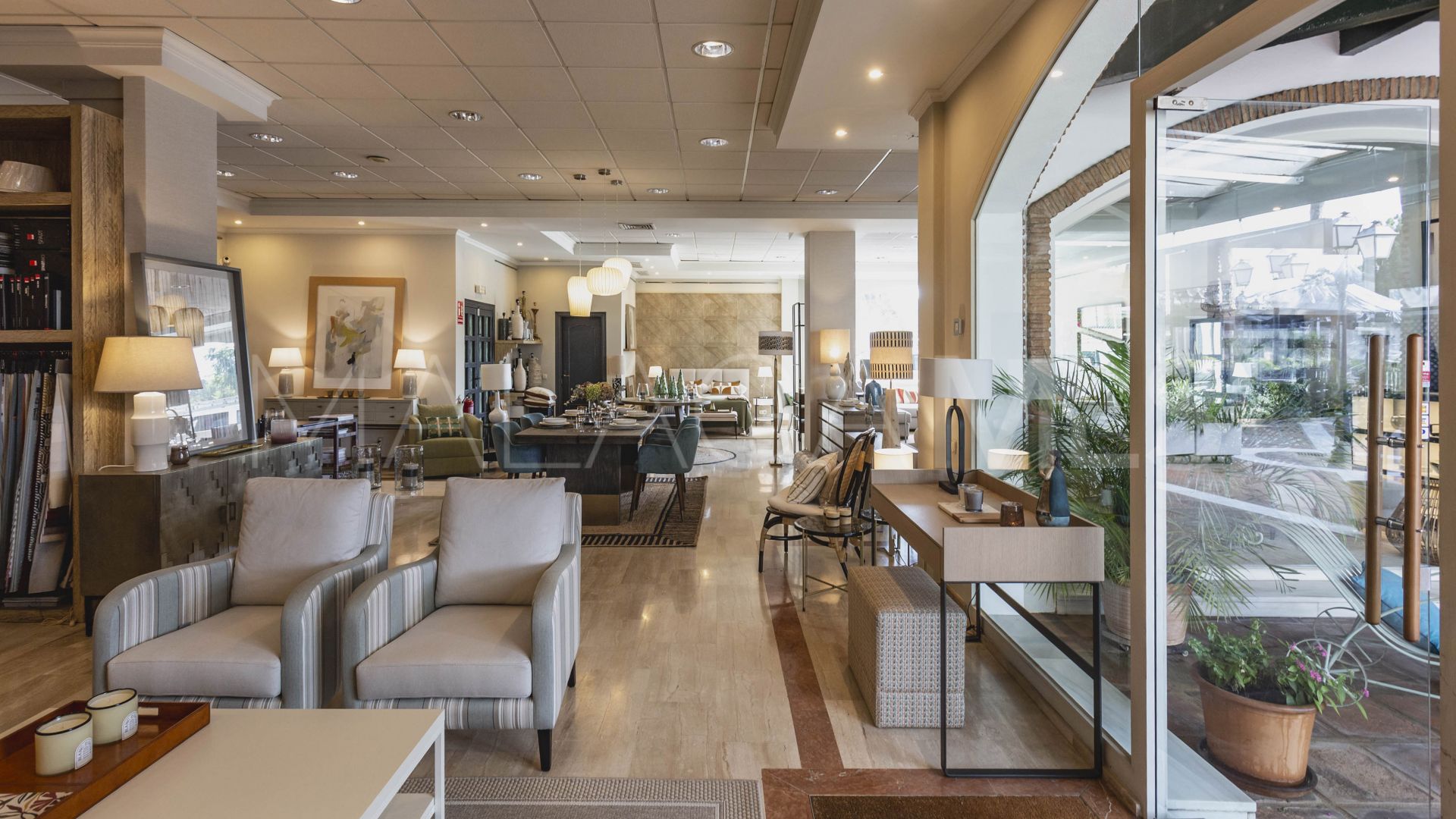 Local comercial for sale in Elviria