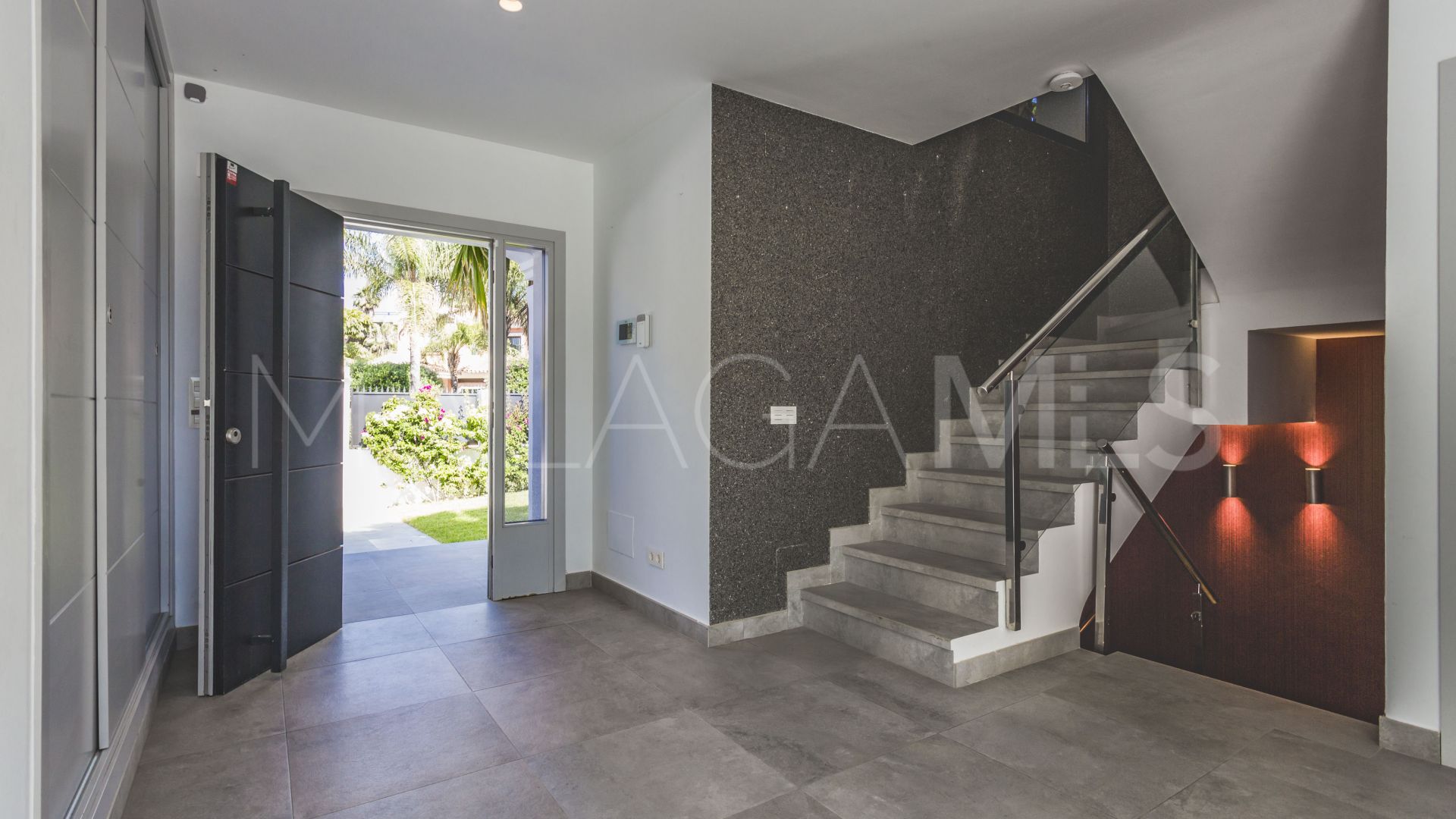 Villa for sale in El Colorado