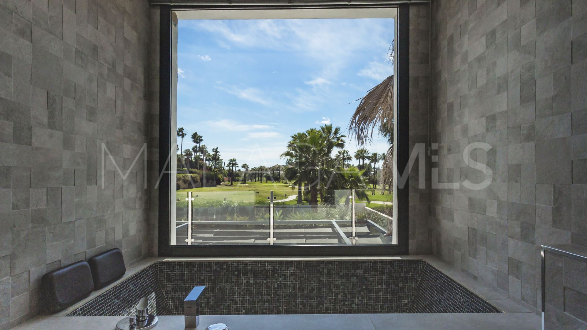 Villa for sale in El Colorado